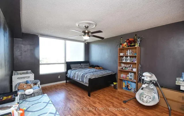 Additional property image - 1 Reidmount Ave Unit 706