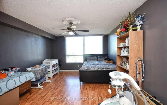 Additional property image - 1 Reidmount Ave Unit 706