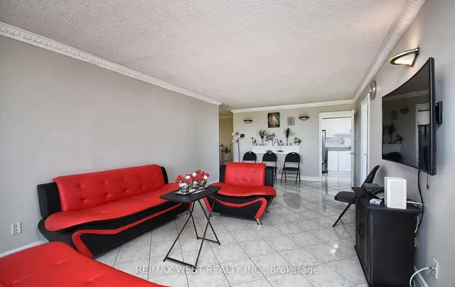 Additional property image - 1 Reidmount Ave Unit 706