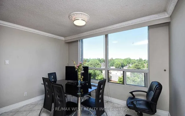 Additional property image - 1 Reidmount Ave Unit 706