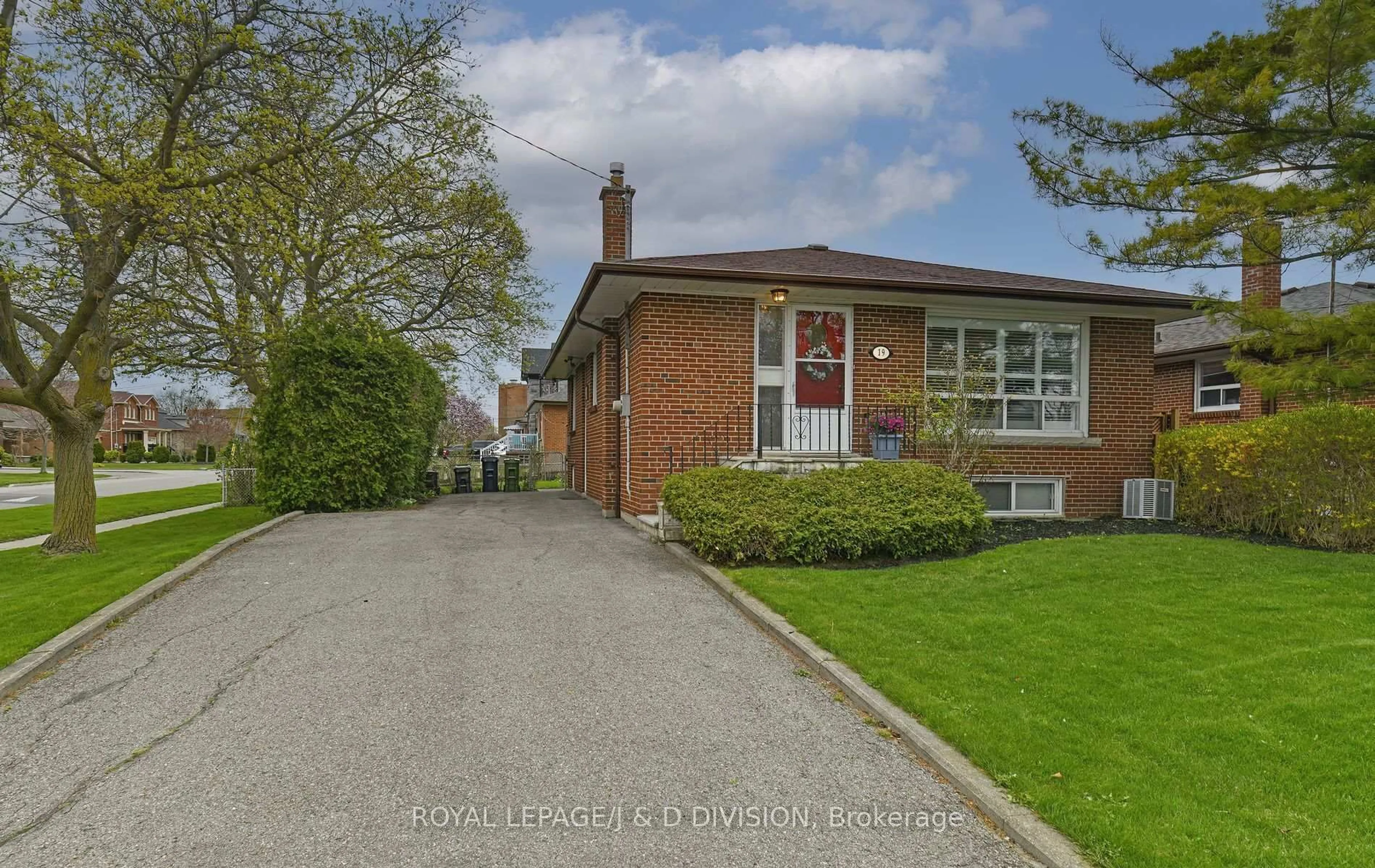 Unknown for 19 Brian Ave, Toronto Ontario M1R 3J1
