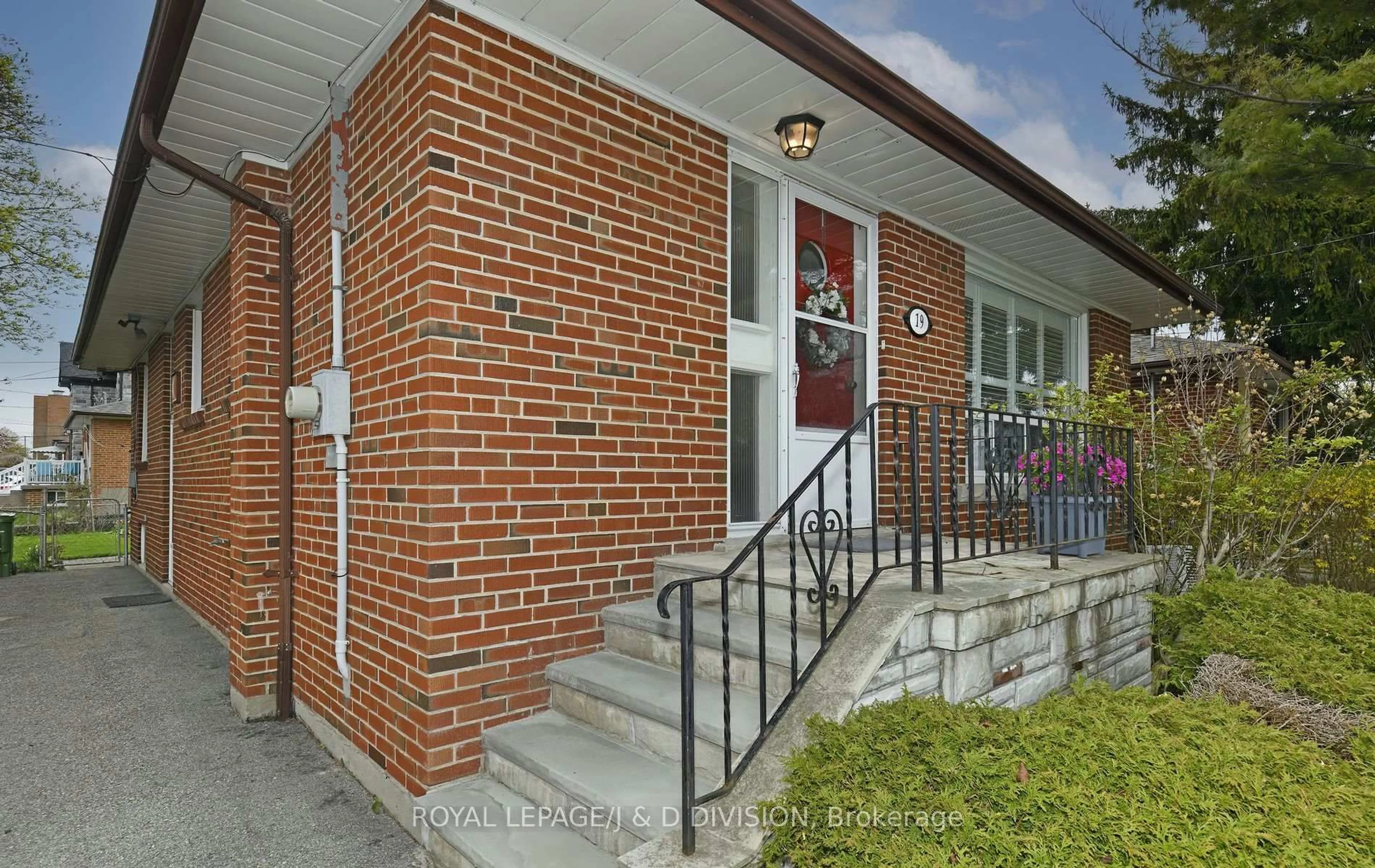 Home with brick exterior material, street for 19 Brian Ave, Toronto Ontario M1R 3J1