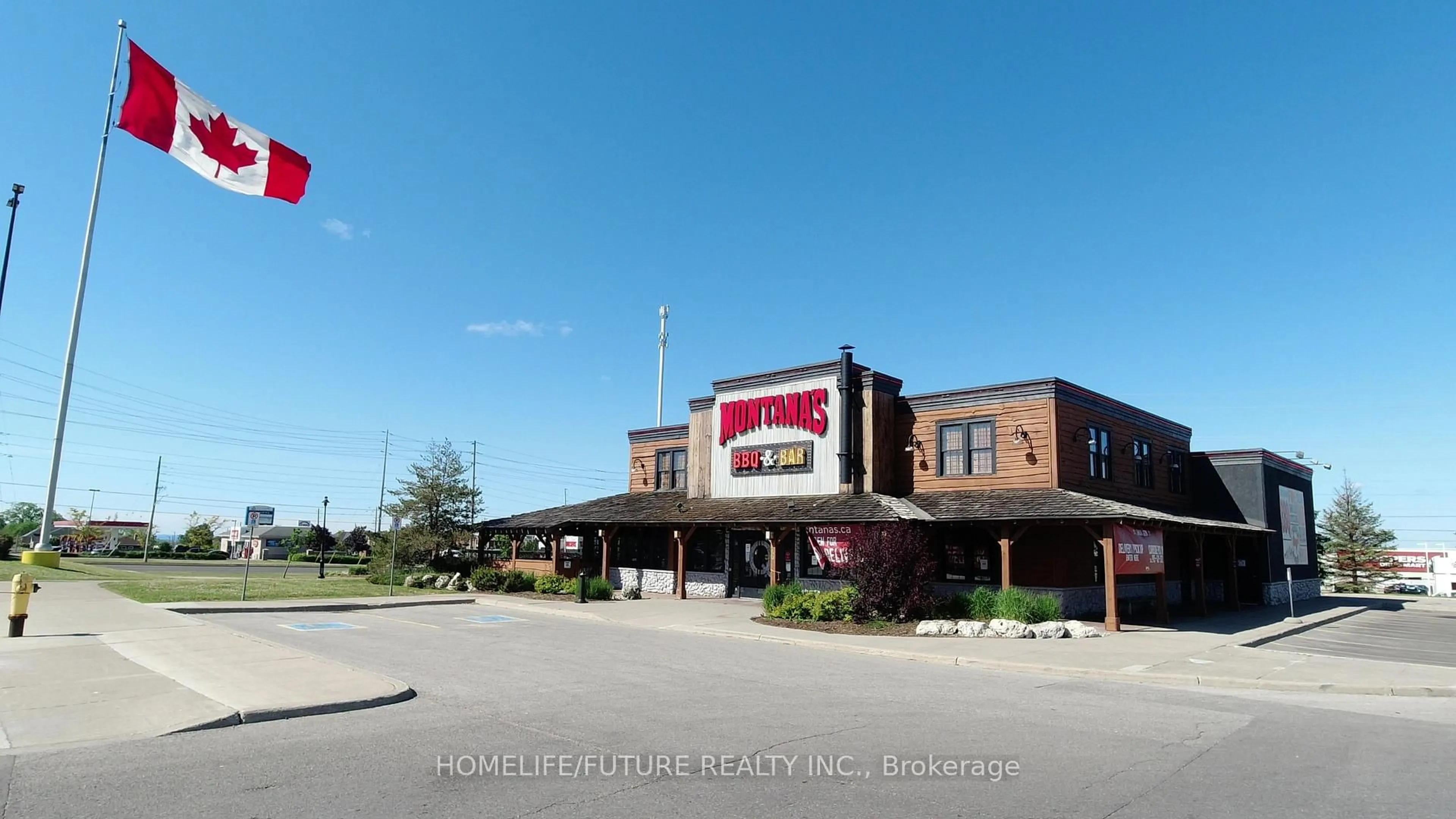 Patio, building for 1513 Fieldgate Dr, Oshawa Ontario L1K 2L6