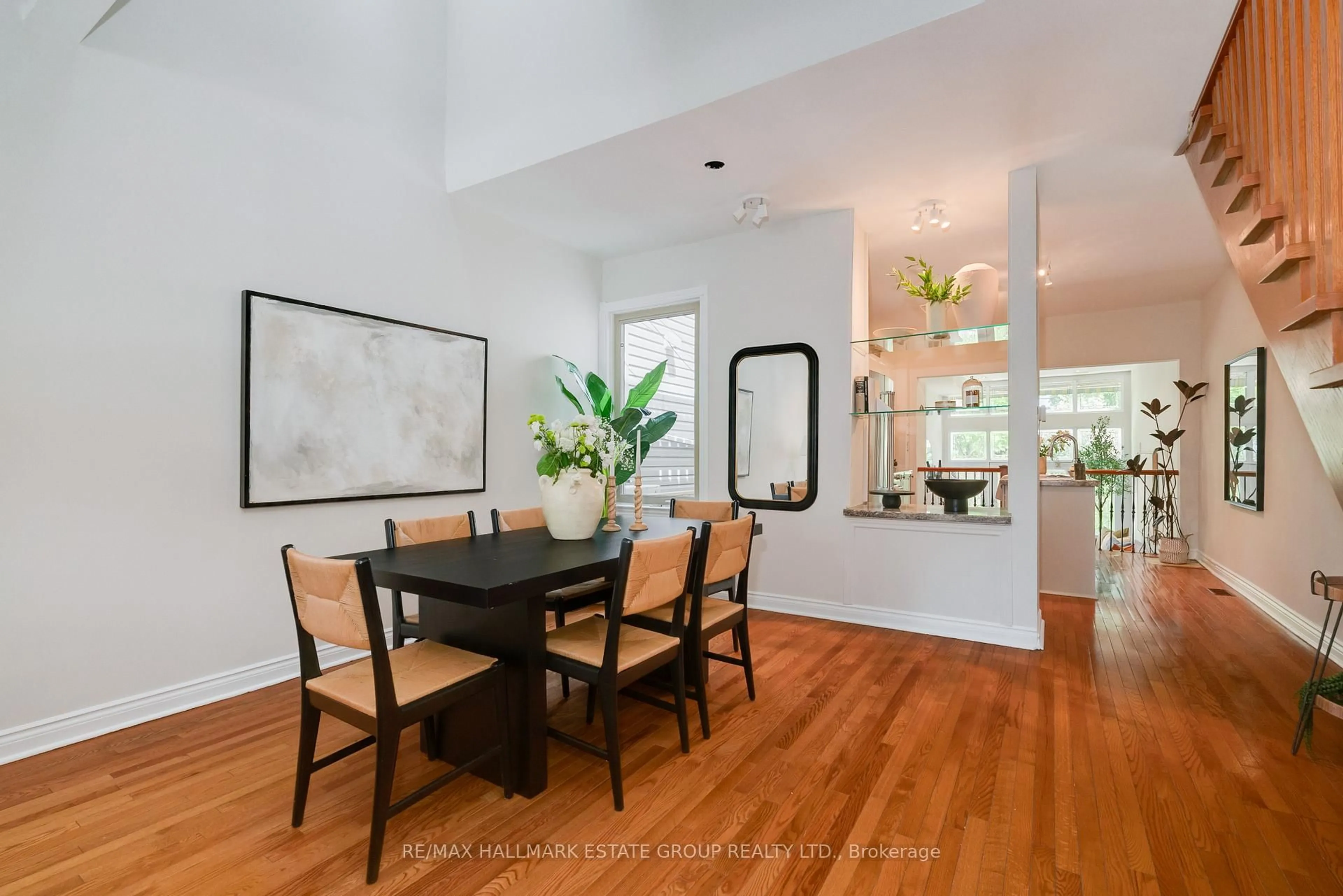 Dining room, unknown for 21 Gough Ave, Toronto Ontario M4K 3N6