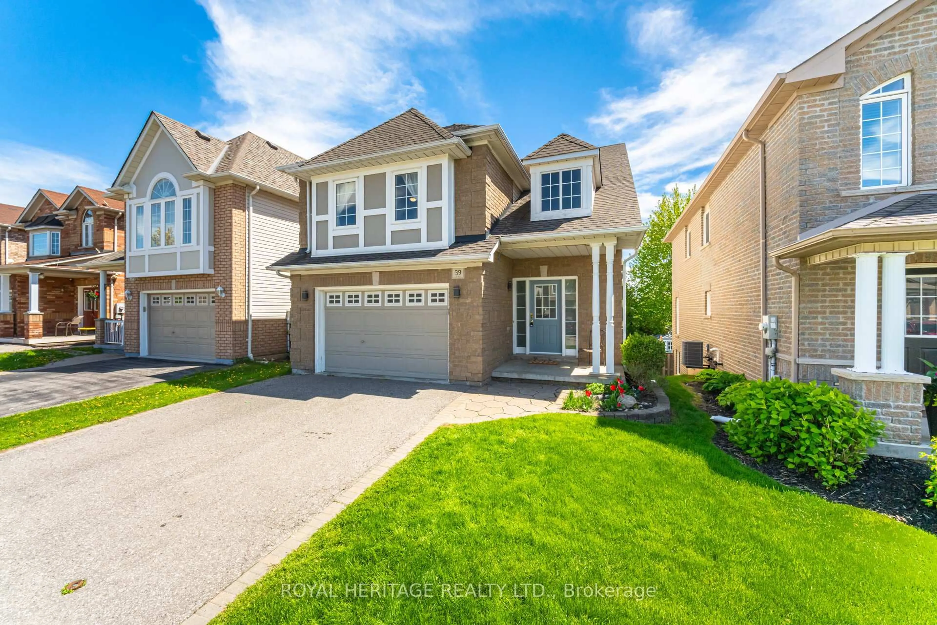 Home with brick exterior material, street for 39 Aylesworth Ave, Clarington Ontario L1E 3H2