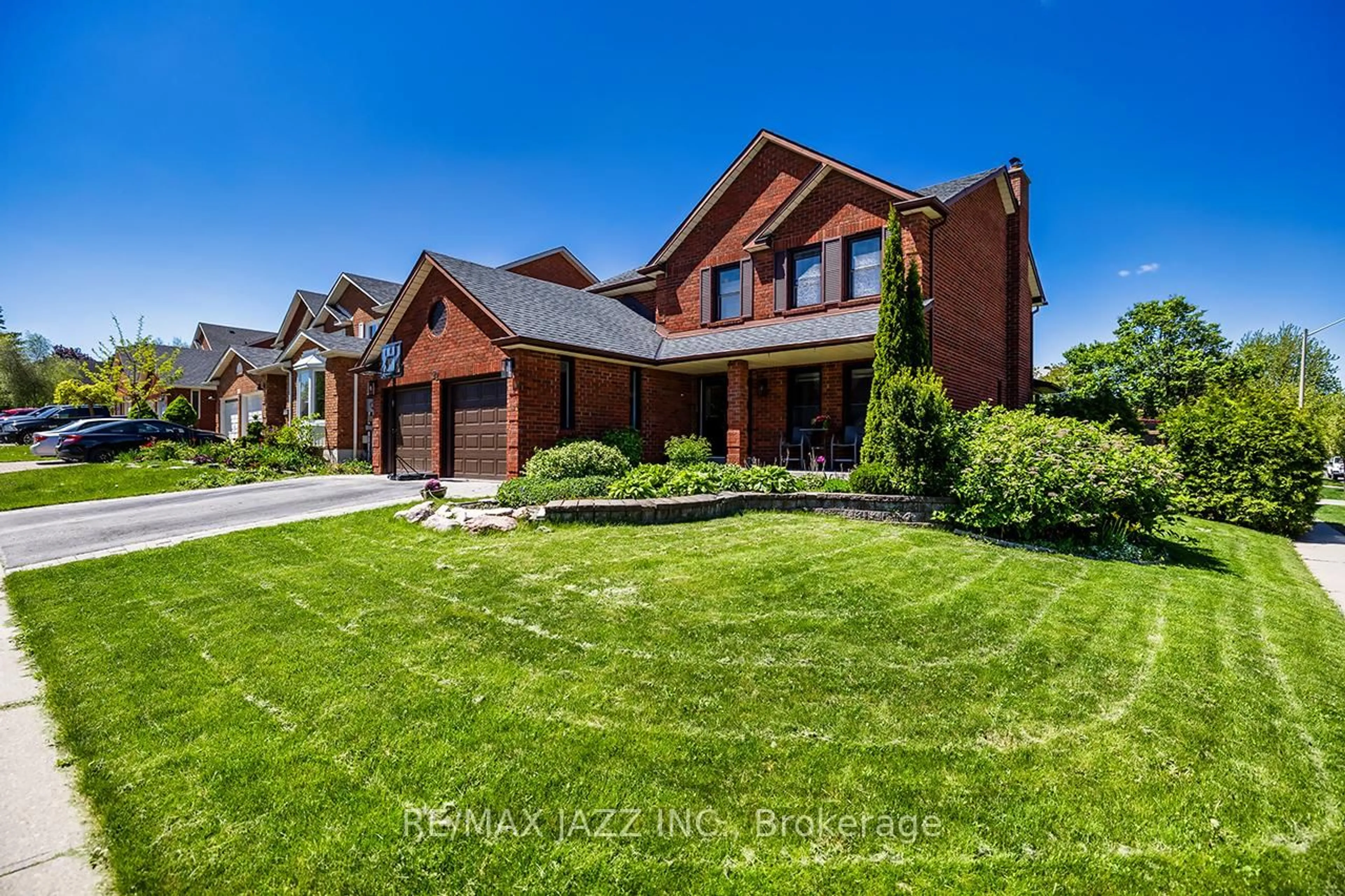 Home with brick exterior material, street for 22 Kingswood Dr, Clarington Ontario L1E 1G2