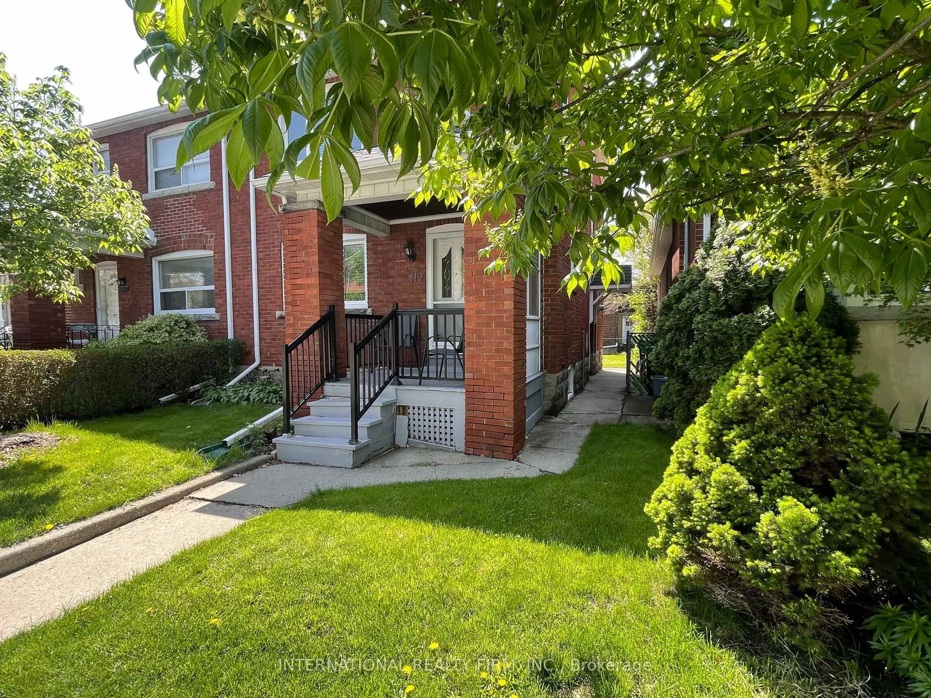 Unknown for 419 Mortimer Ave, Toronto Ontario M4J 2E8