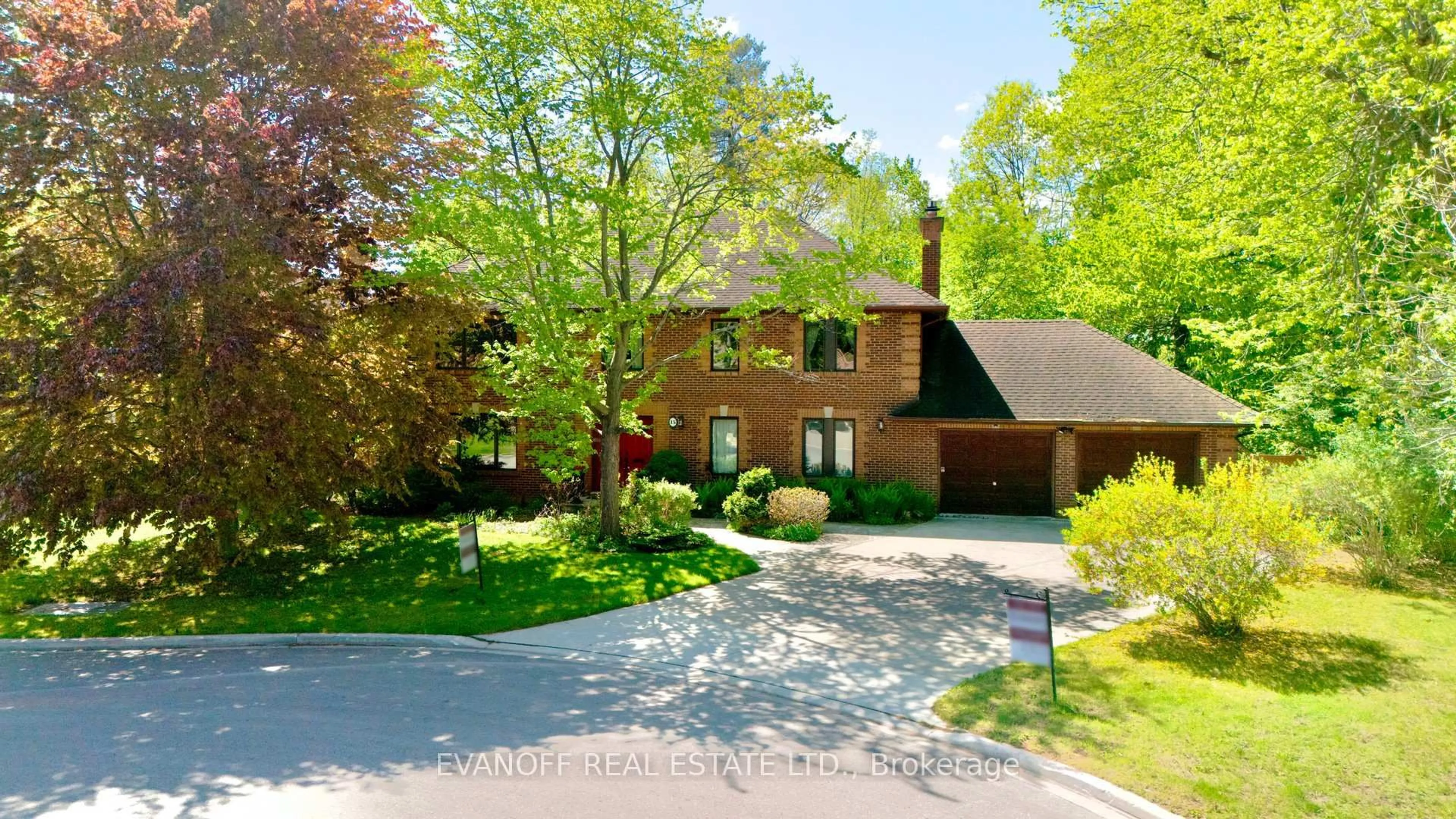 Home with brick exterior material, street for 15 Scenic Hill Crt, Toronto Ontario M1C 3V5