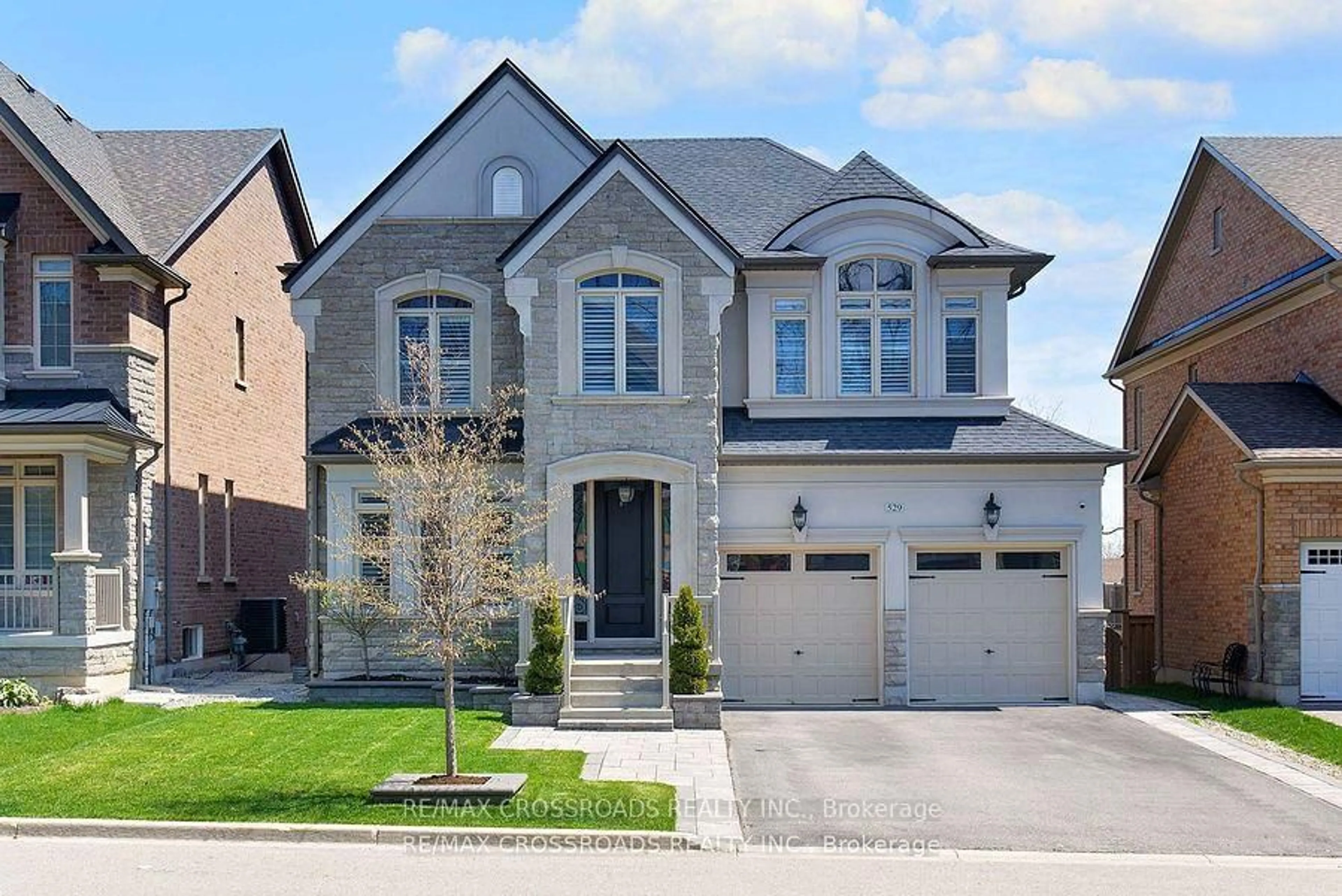 Home with brick exterior material, street for 529 Cliffview Rd, Pickering Ontario L1W 0B2