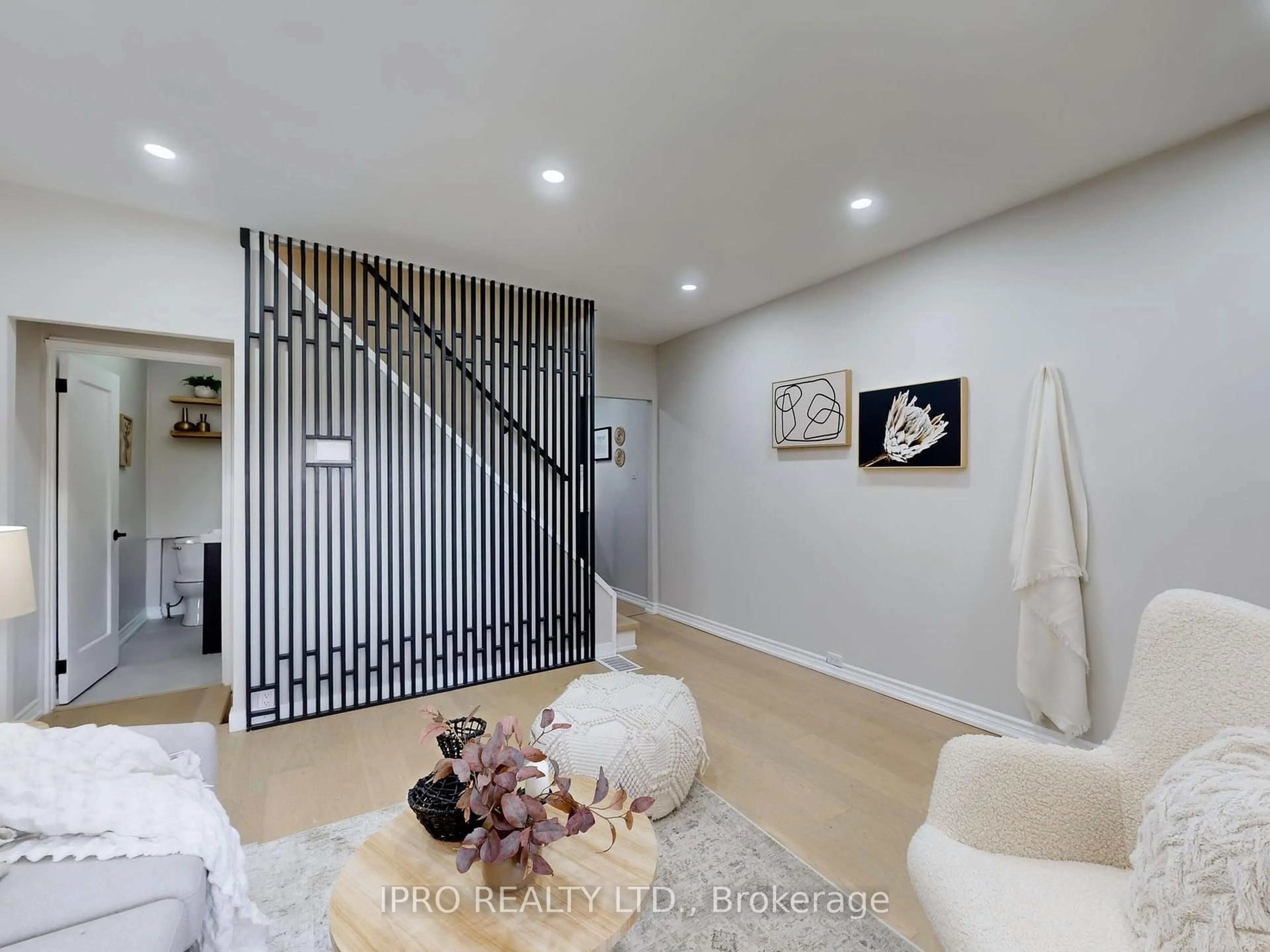 Indoor entryway for 179 Chisholm Ave, Toronto Ontario M4C 4V9