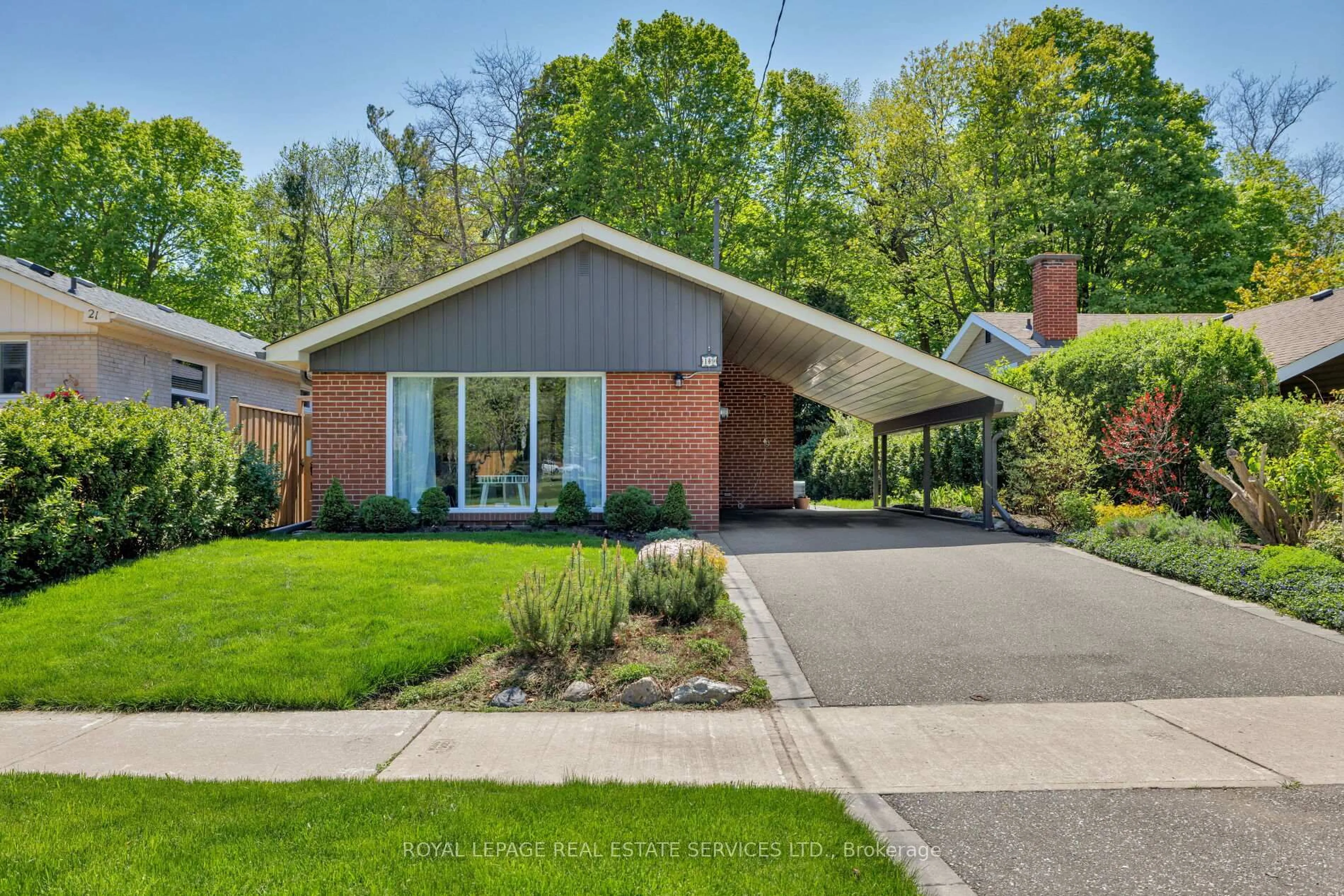 Home with brick exterior material, street for 19 Bow Valley Dr, Toronto Ontario M1G 3J4