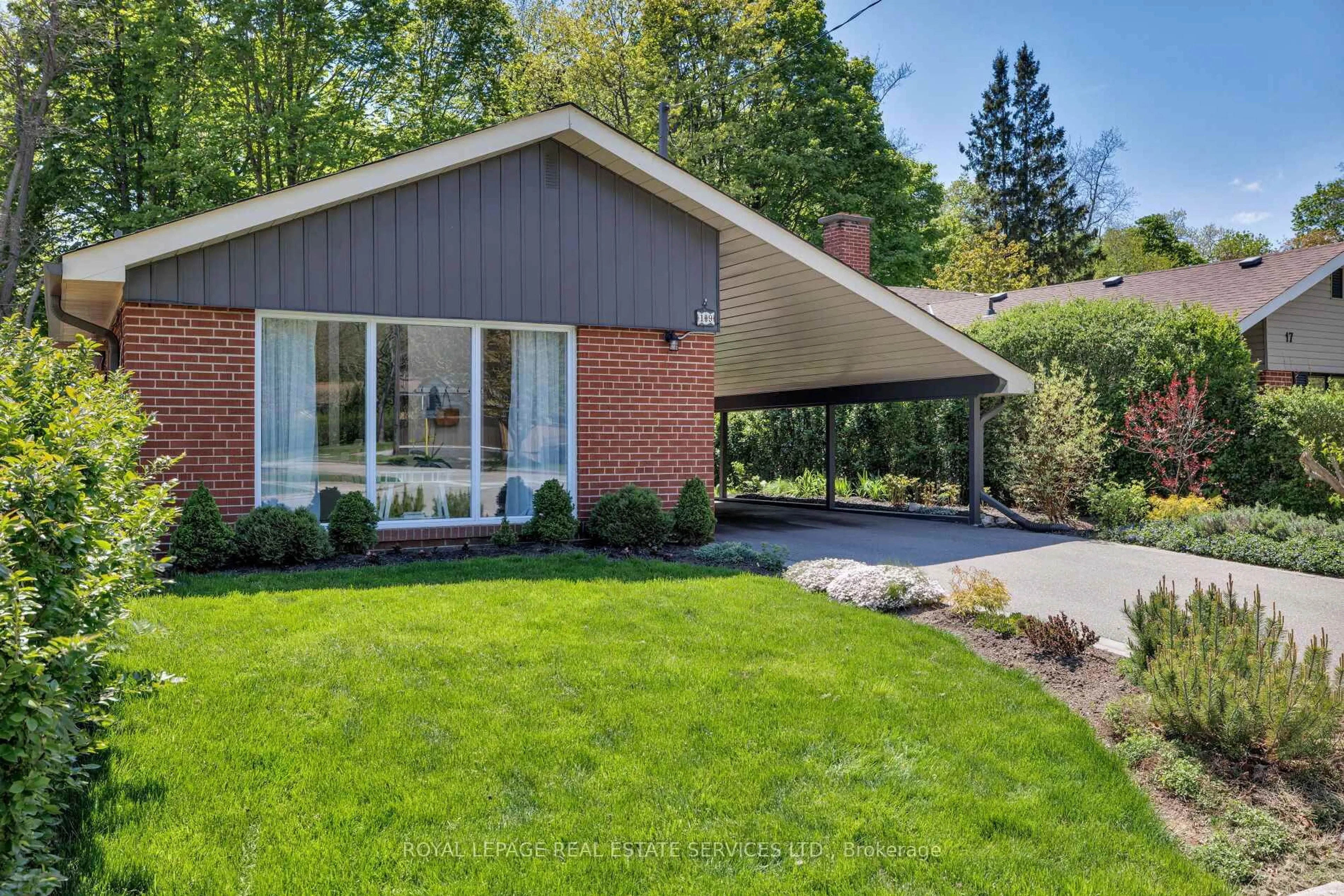 Home with brick exterior material, street for 19 Bow Valley Dr, Toronto Ontario M1G 3J4