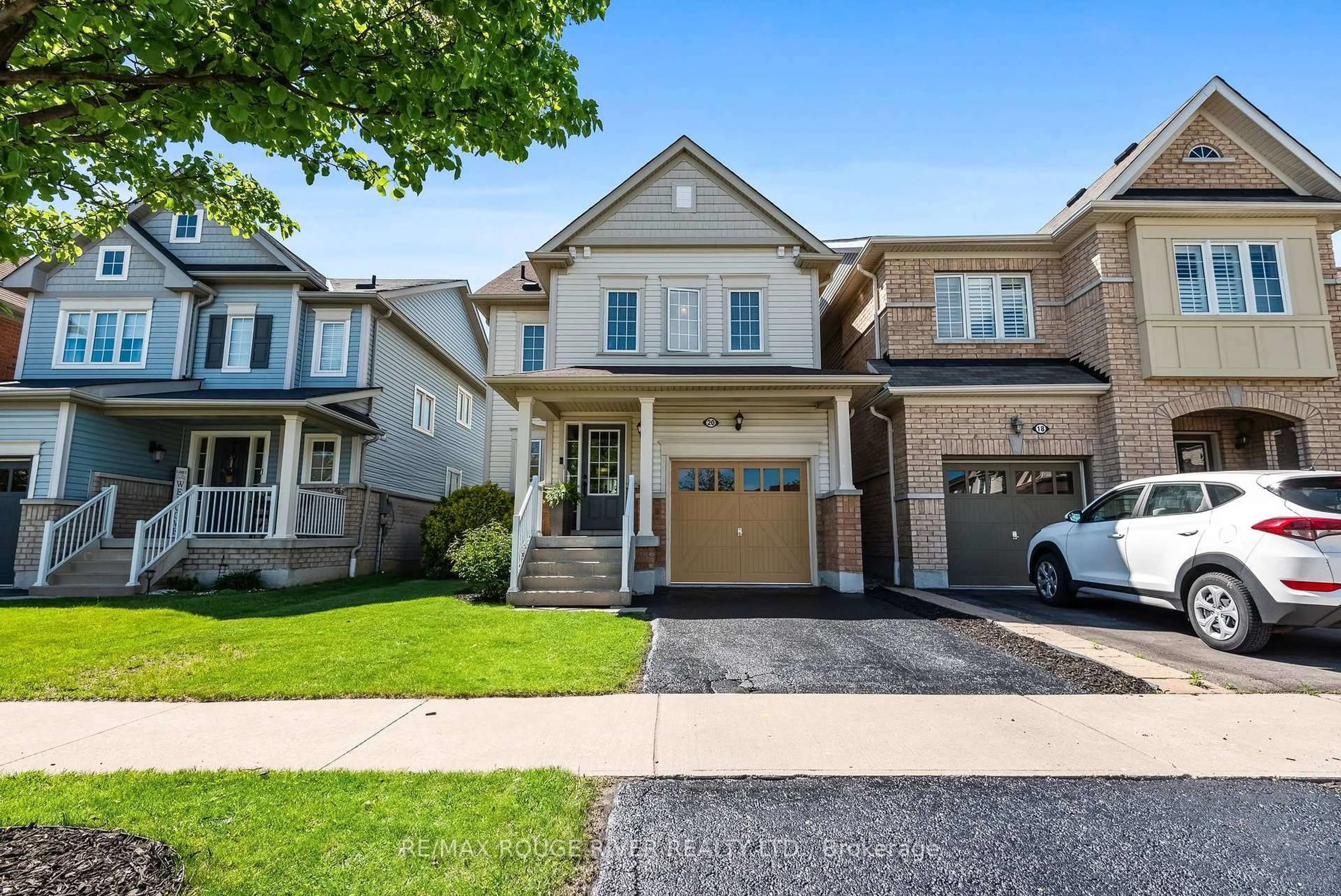 Home with brick exterior material, street for 20 Gallimere Crt, Whitby Ontario L1N 0J5