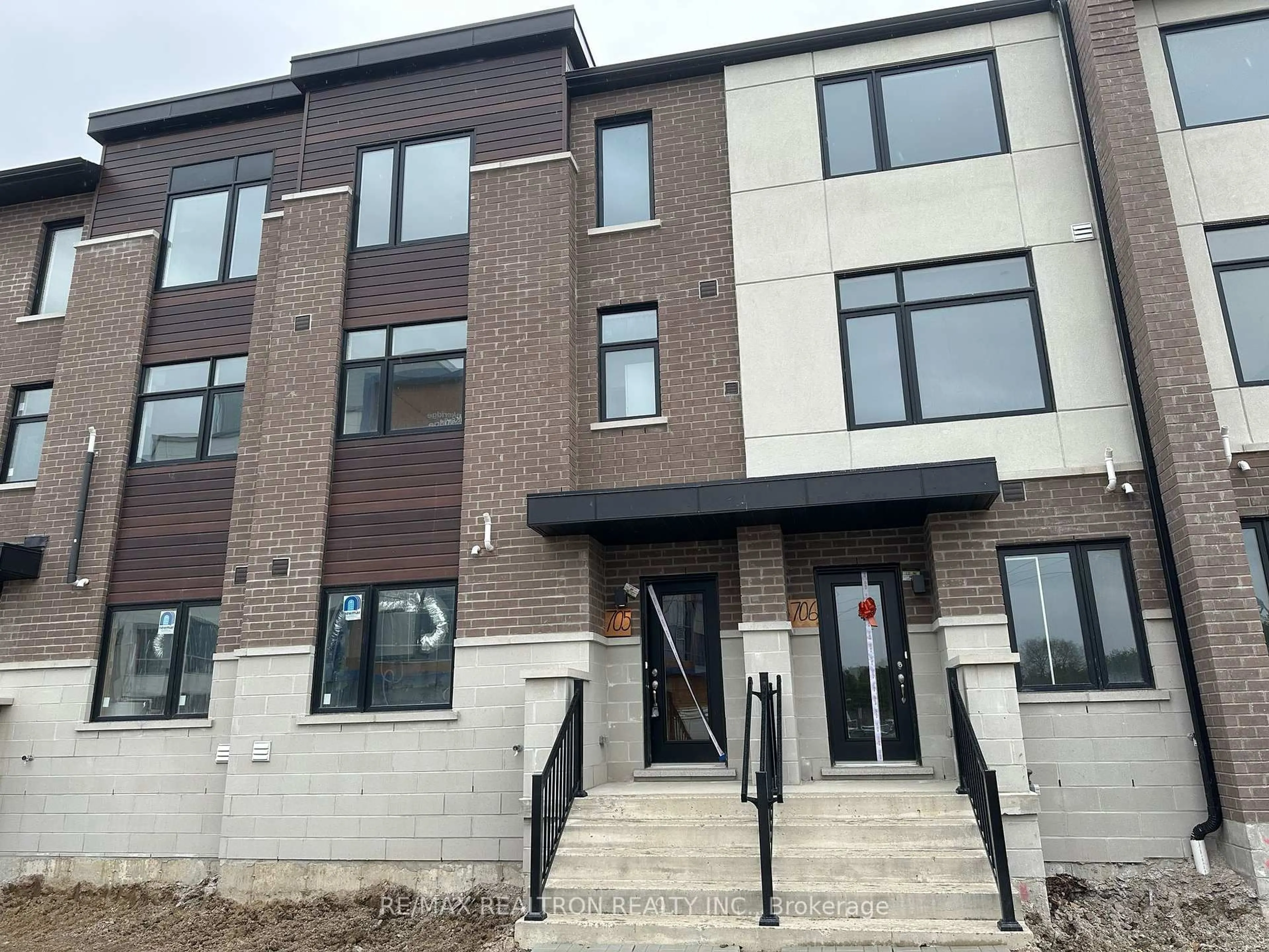 Home with brick exterior material, building for 1695 Dersan St #705, Pickering Ontario L1X 0S8