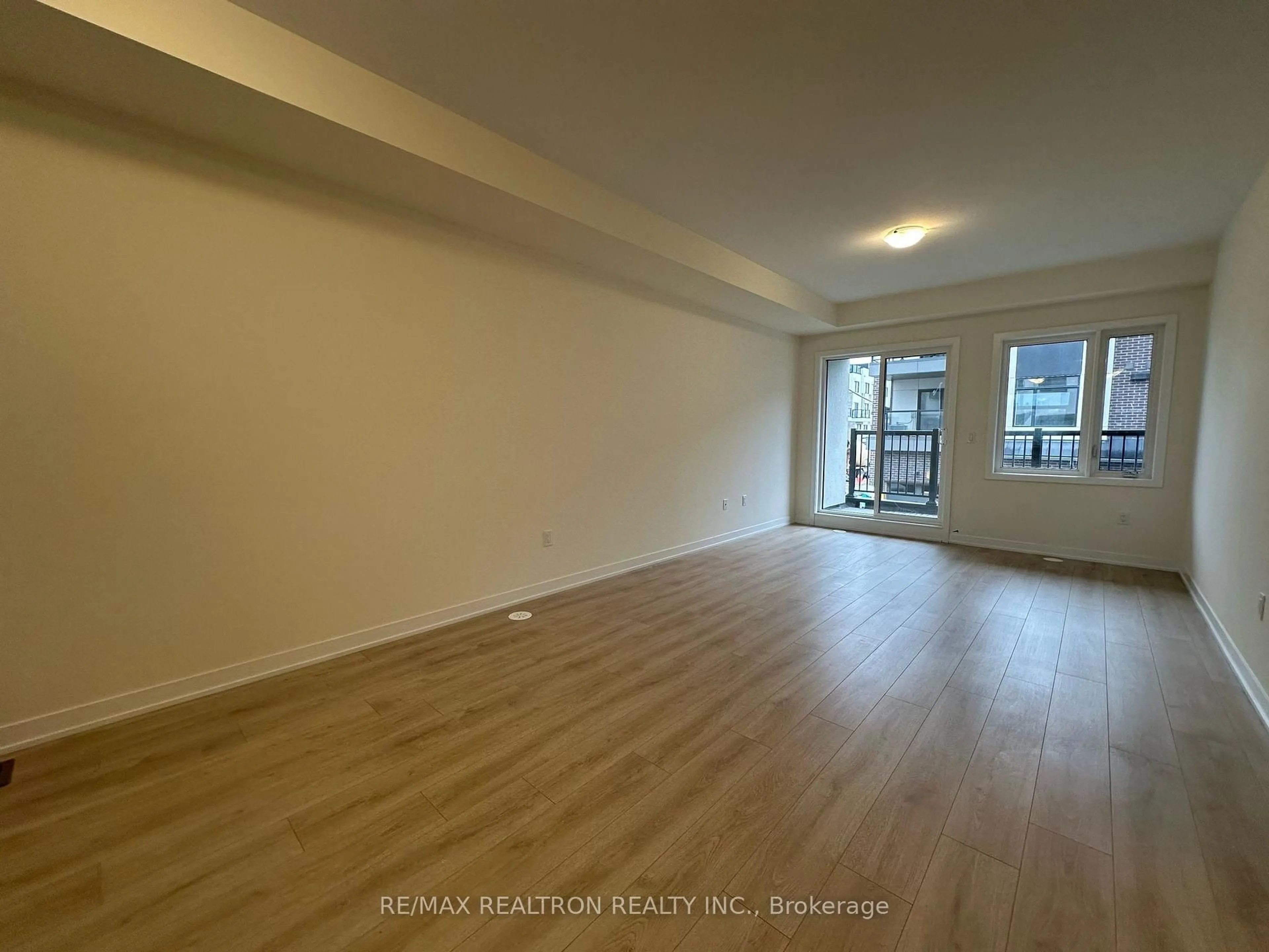 A pic of a room for 1695 Dersan St #705, Pickering Ontario L1X 0S8