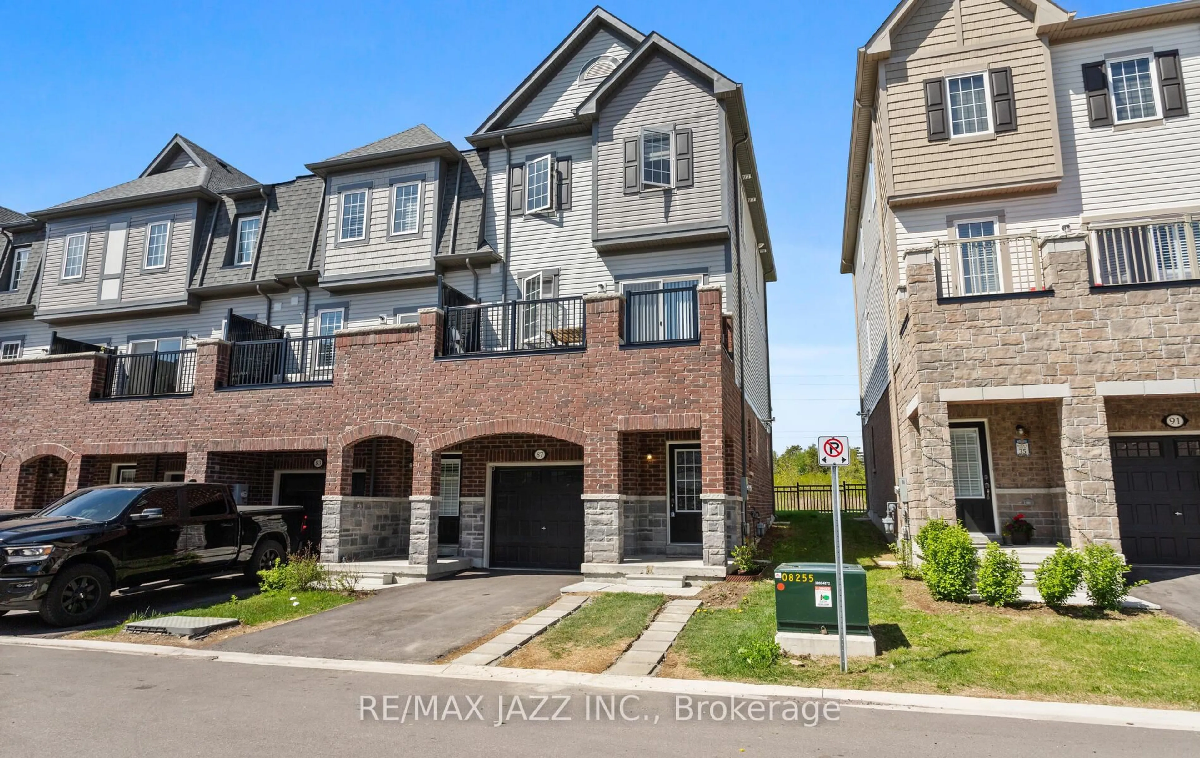Home with brick exterior material, street for 87 Honey Crisp Lane, Clarington Ontario L1C 7H7