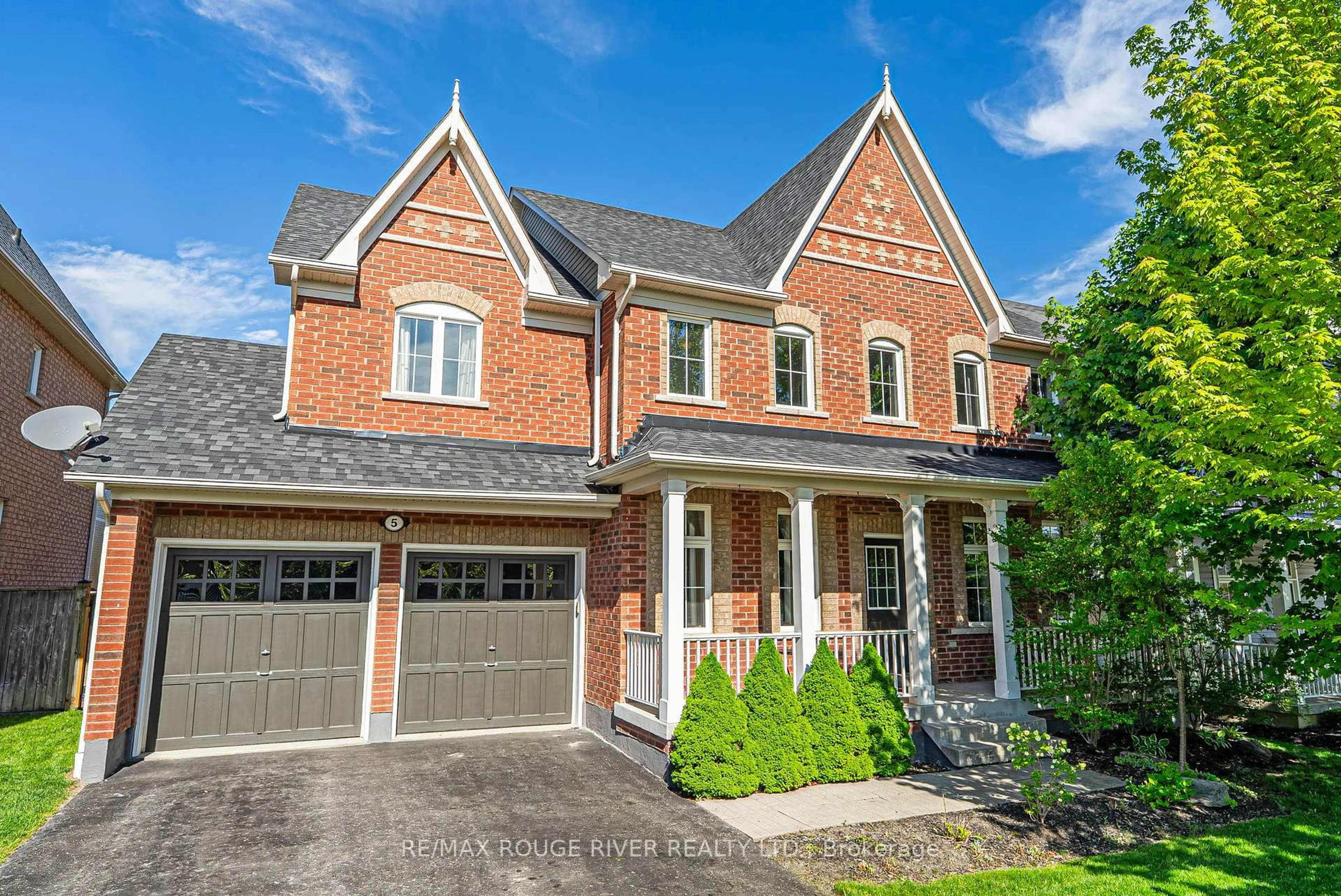 Home with brick exterior material, street for 5 Bellhouse Pl, Whitby Ontario L1M 0G6