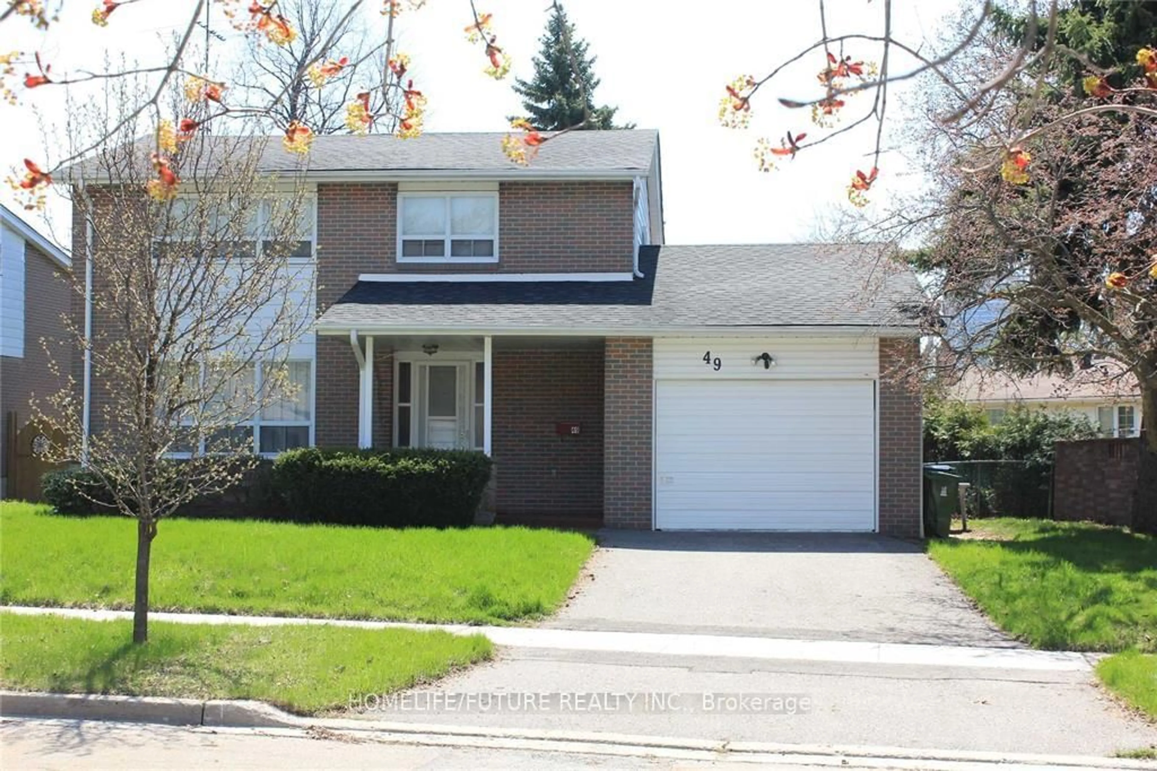Home with vinyl exterior material, street for 49 Kentish Cres, Toronto Ontario M1S 2Z3