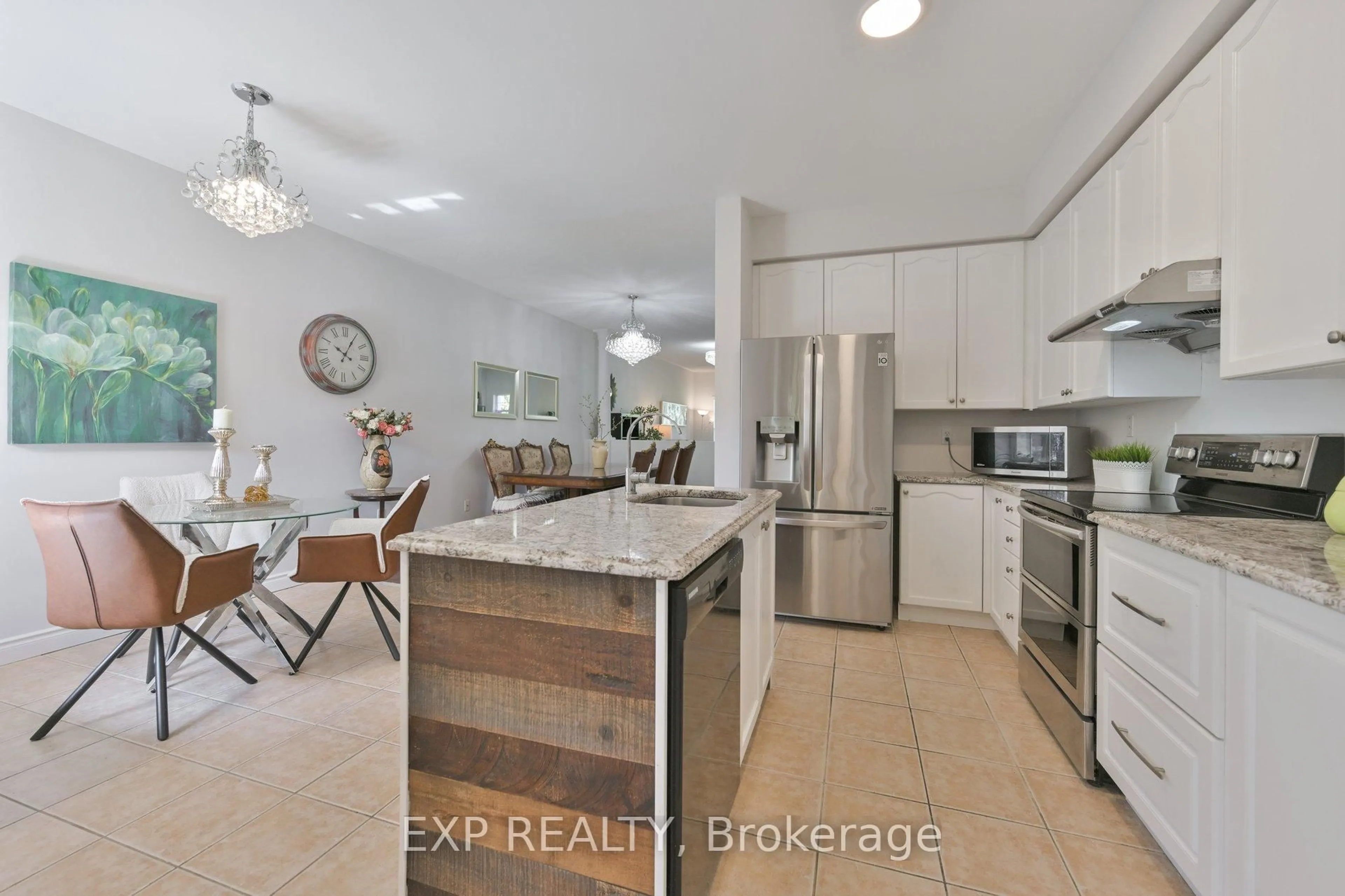 Open concept kitchen, ceramic/tile floor for 25 Wharfside Lane, Toronto Ontario M1C 5K8