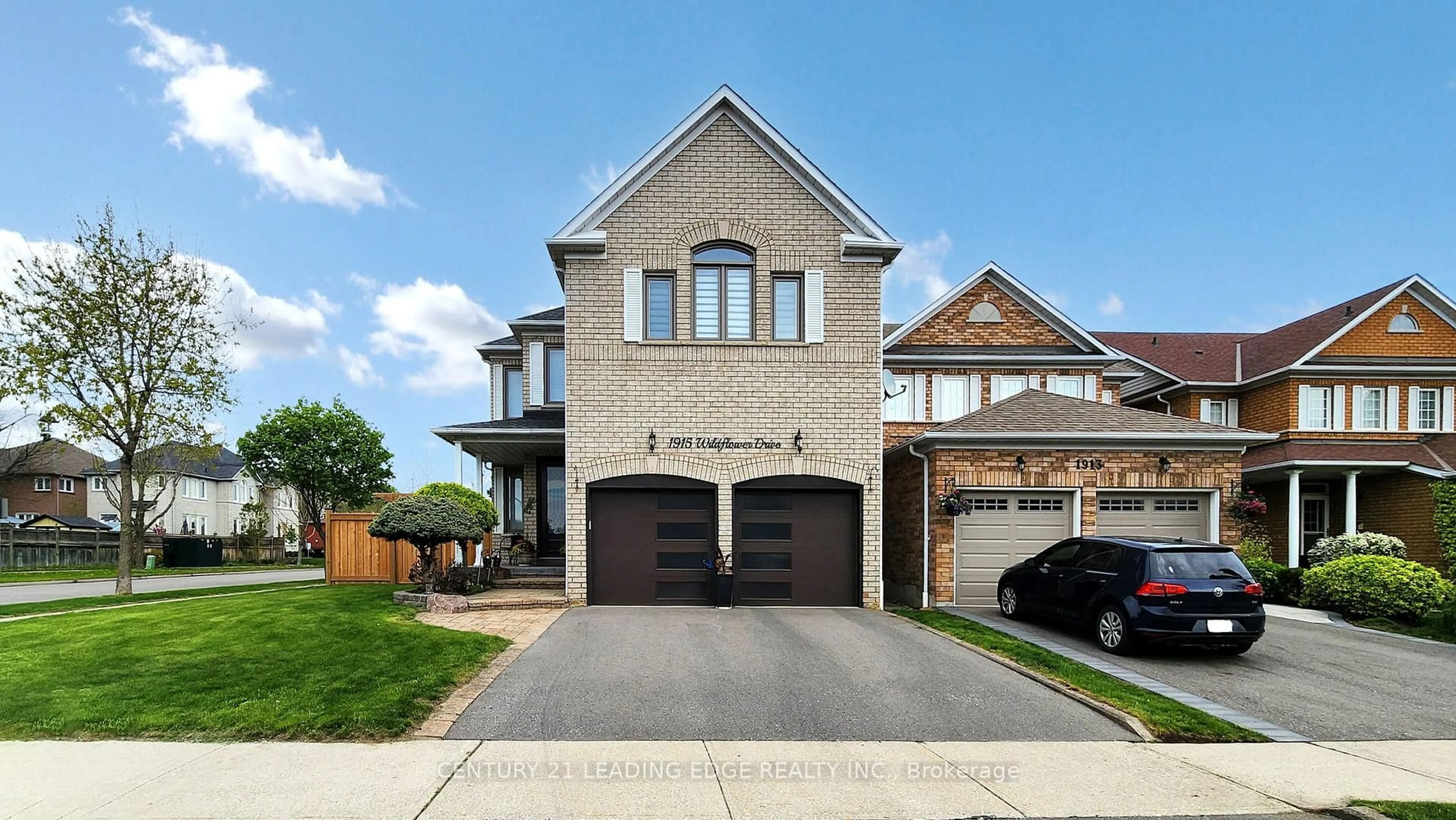 Home with brick exterior material, street for 1915 Wildflower Dr, Pickering Ontario L1V 7A7