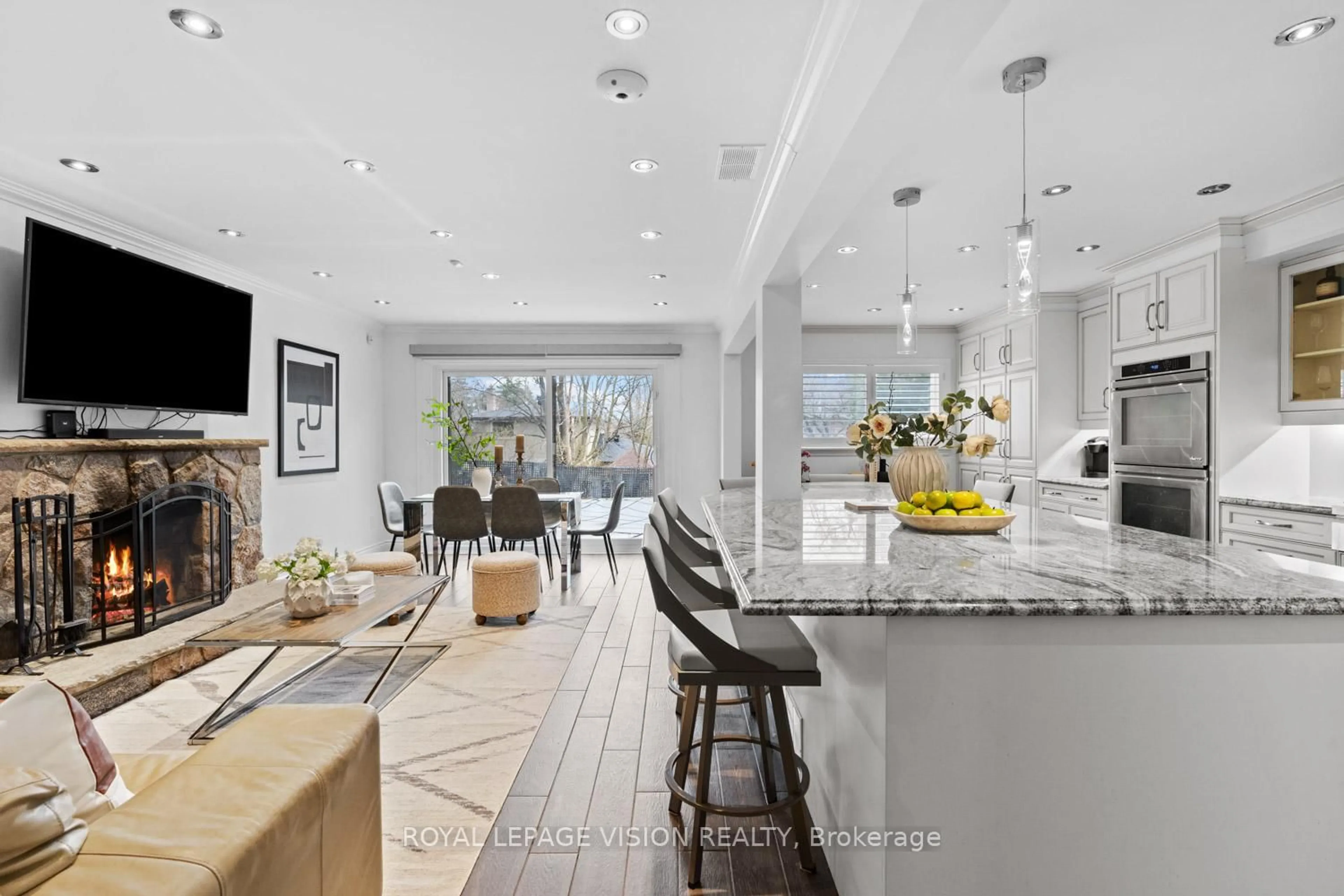 Open concept kitchen, ceramic/tile floor for 81 Shellamwood Tr, Toronto Ontario M1S 2M9