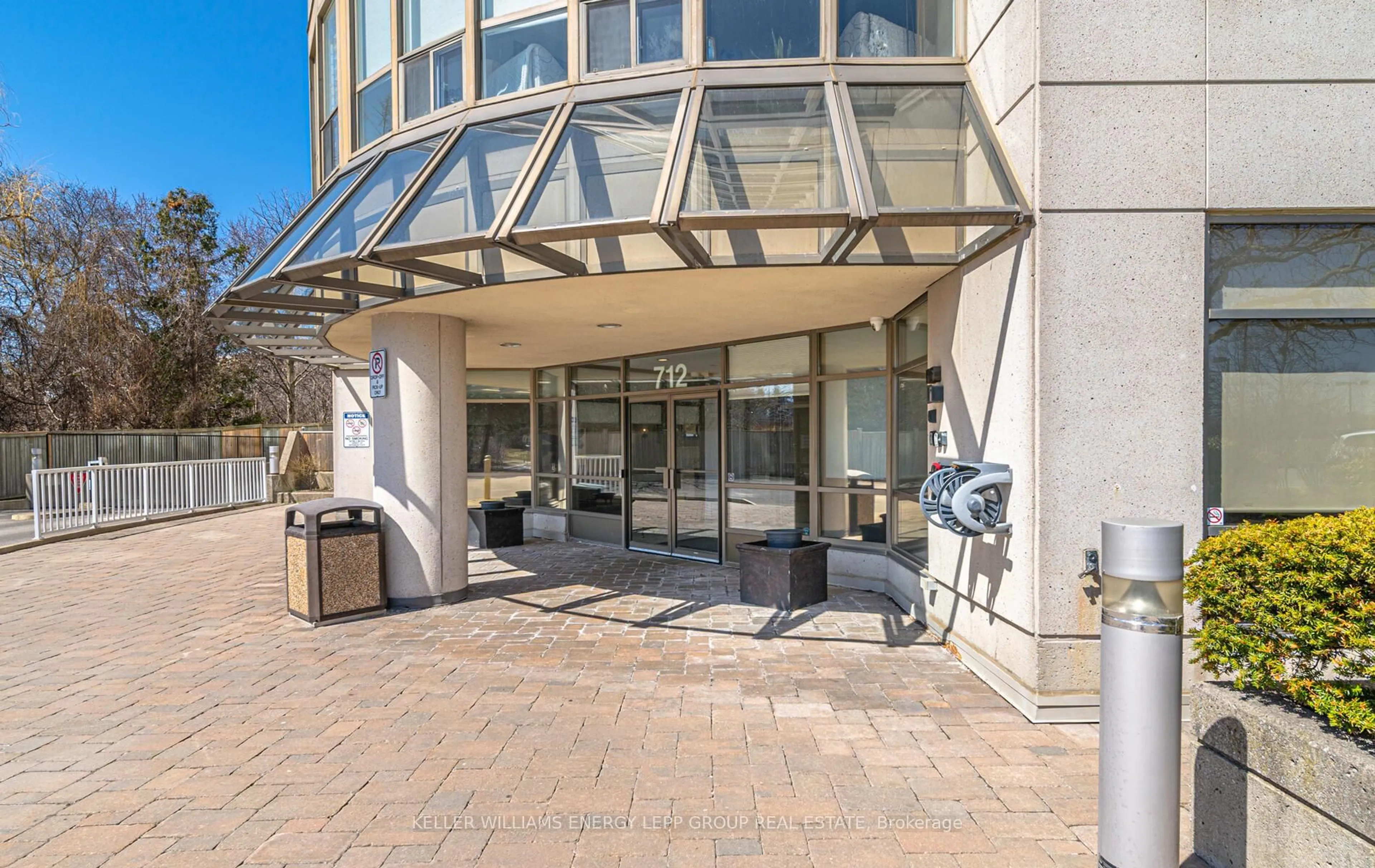 Unknown for 712 Rossland Rd #1007, Whitby Ontario L1N 9E8