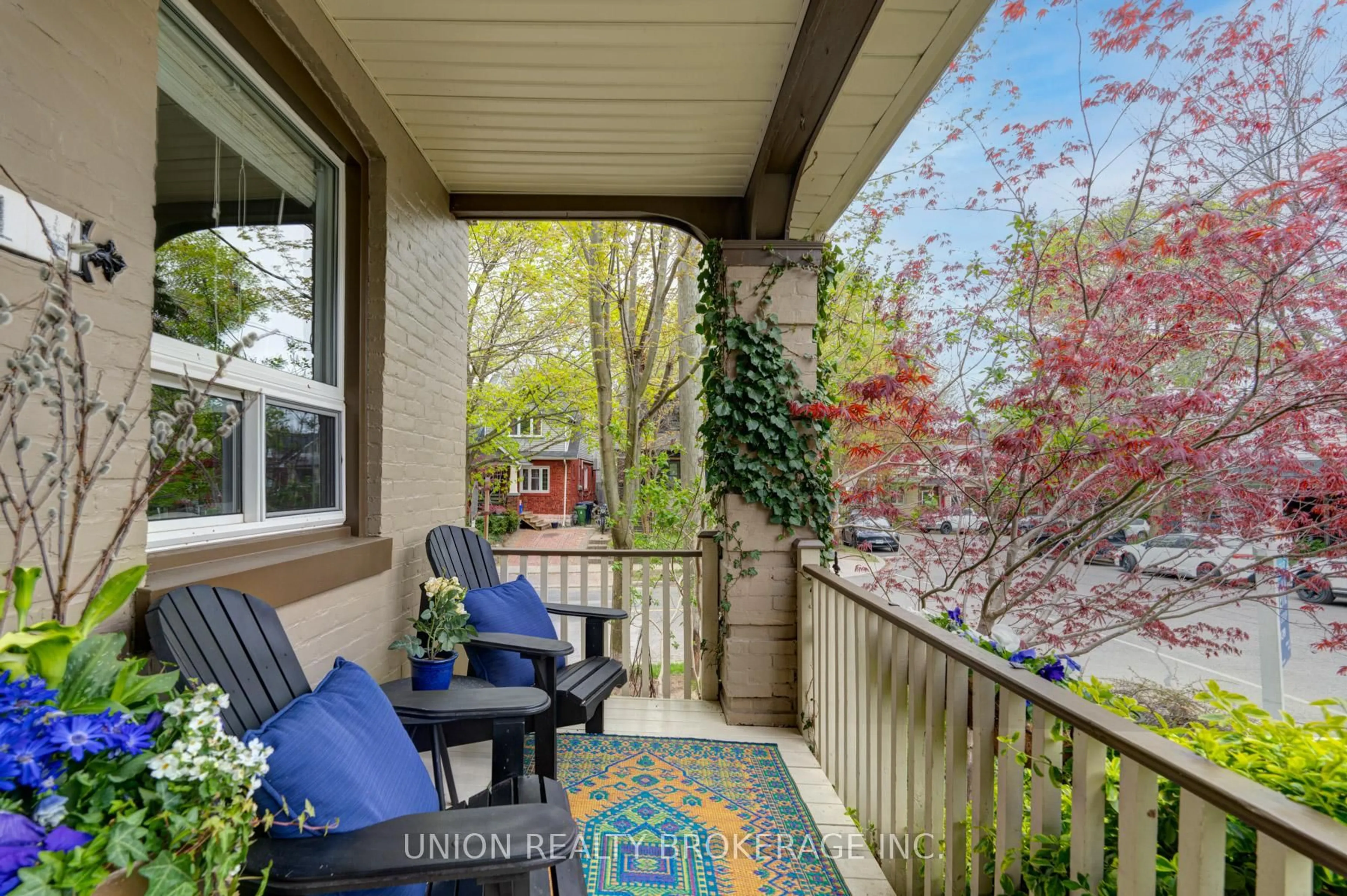 Patio, street for 11 Roseheath Ave, Toronto Ontario M4C 3P3