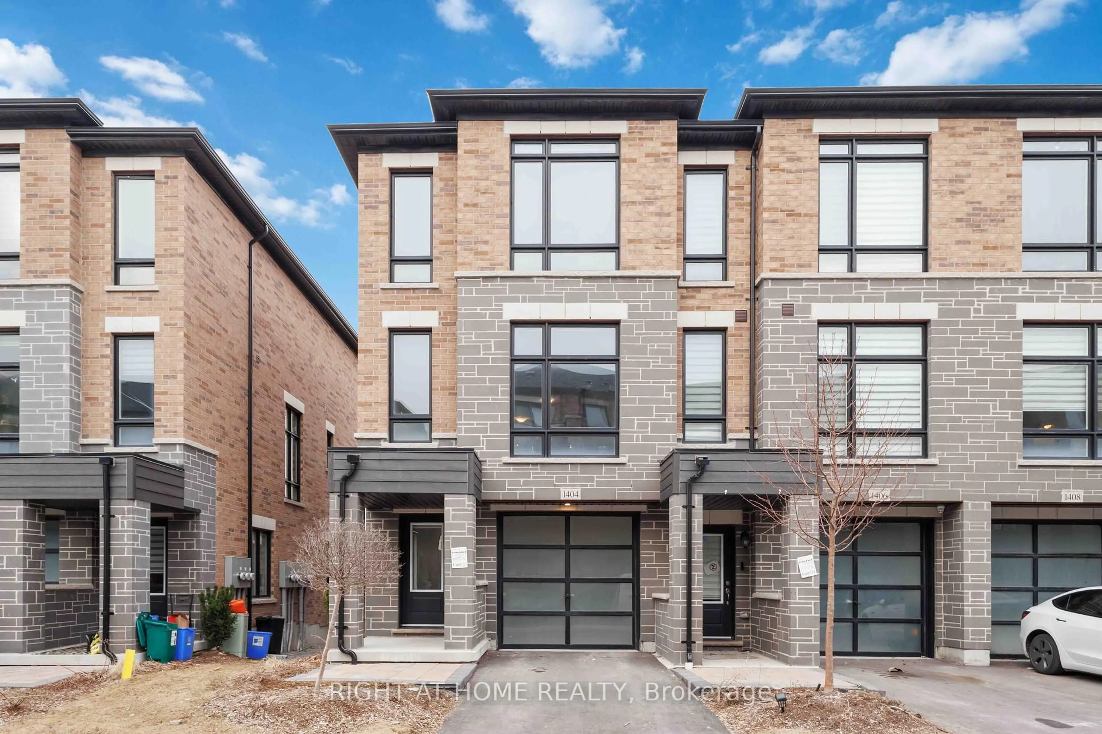 Home with brick exterior material, street for 1404 Coral Springs Path, Oshawa Ontario L1K 3G1