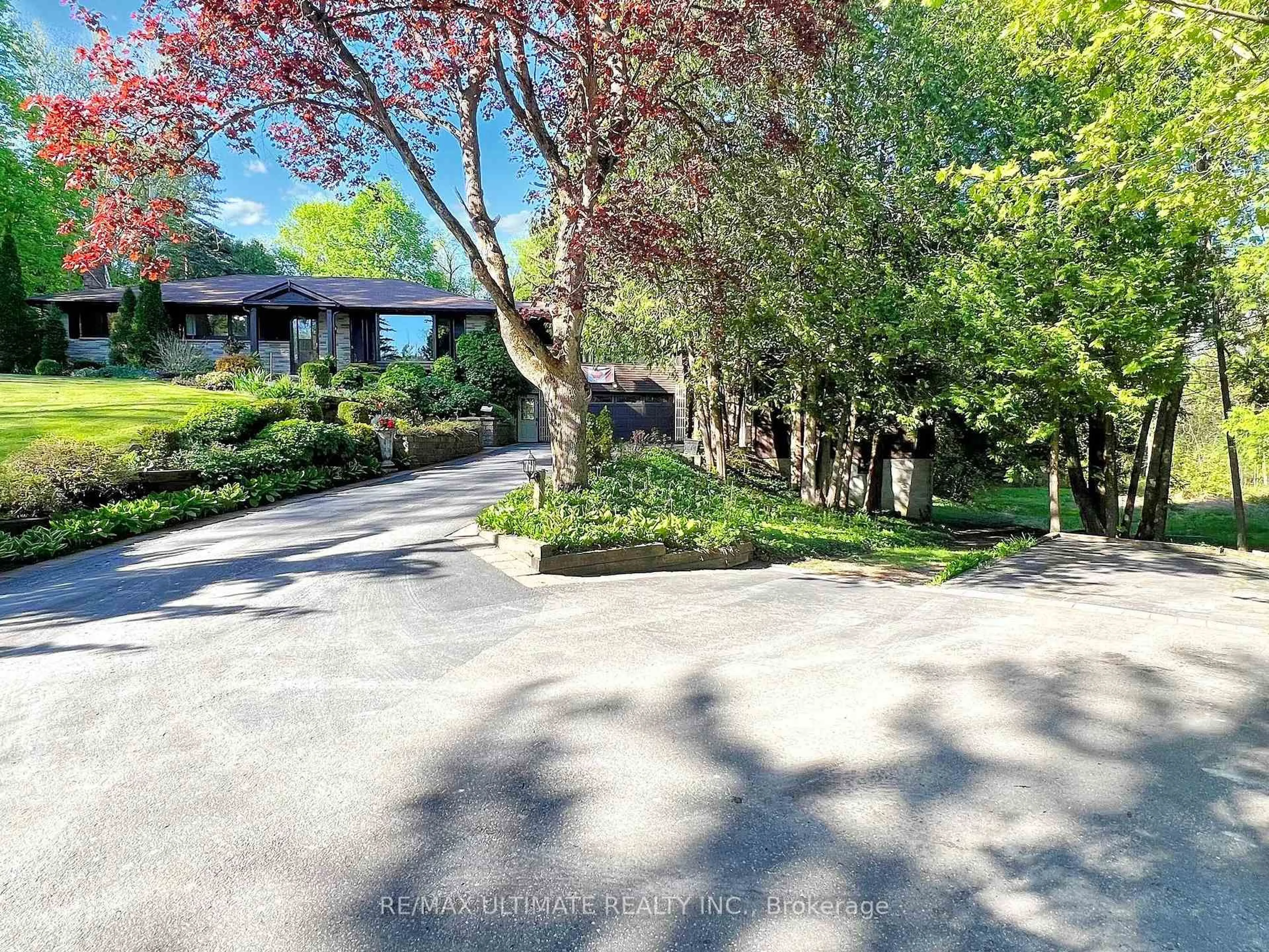 A pic from outside/outdoor area/front of a property/back of a property/a pic from drone, street for 5085 Sideline 12 N/A, Pickering Ontario L1Y 1A1