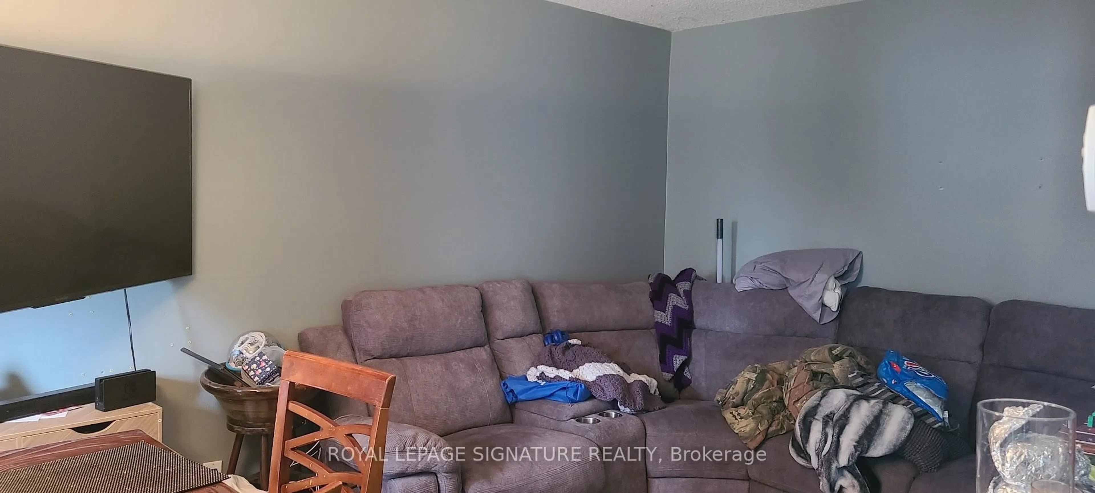 A pic of a room for 44 Parker Cres, Ajax Ontario L1S 3R5