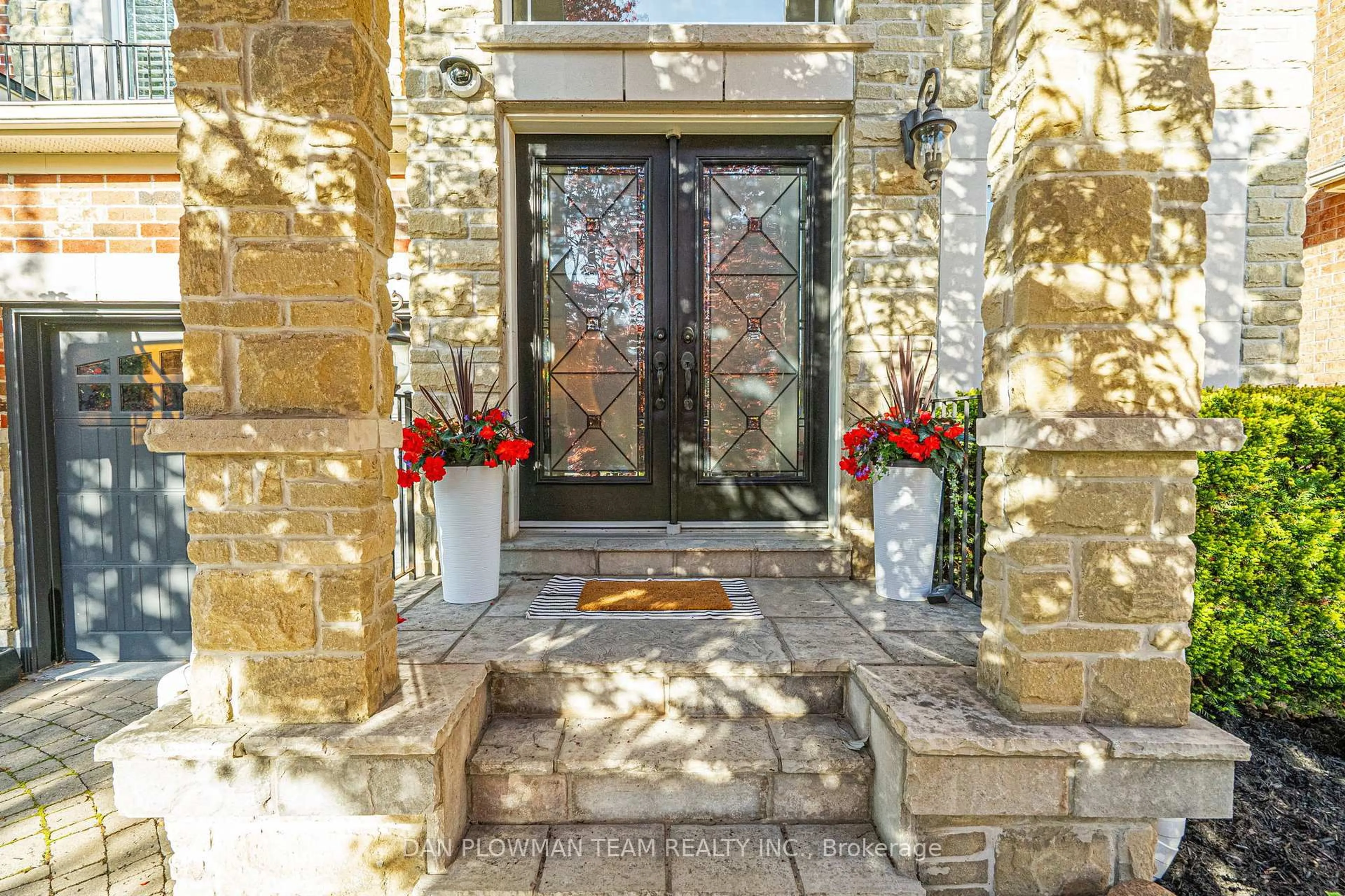 Indoor entryway for 29 Rushworth Dr, Ajax Ontario L1Z 1S2
