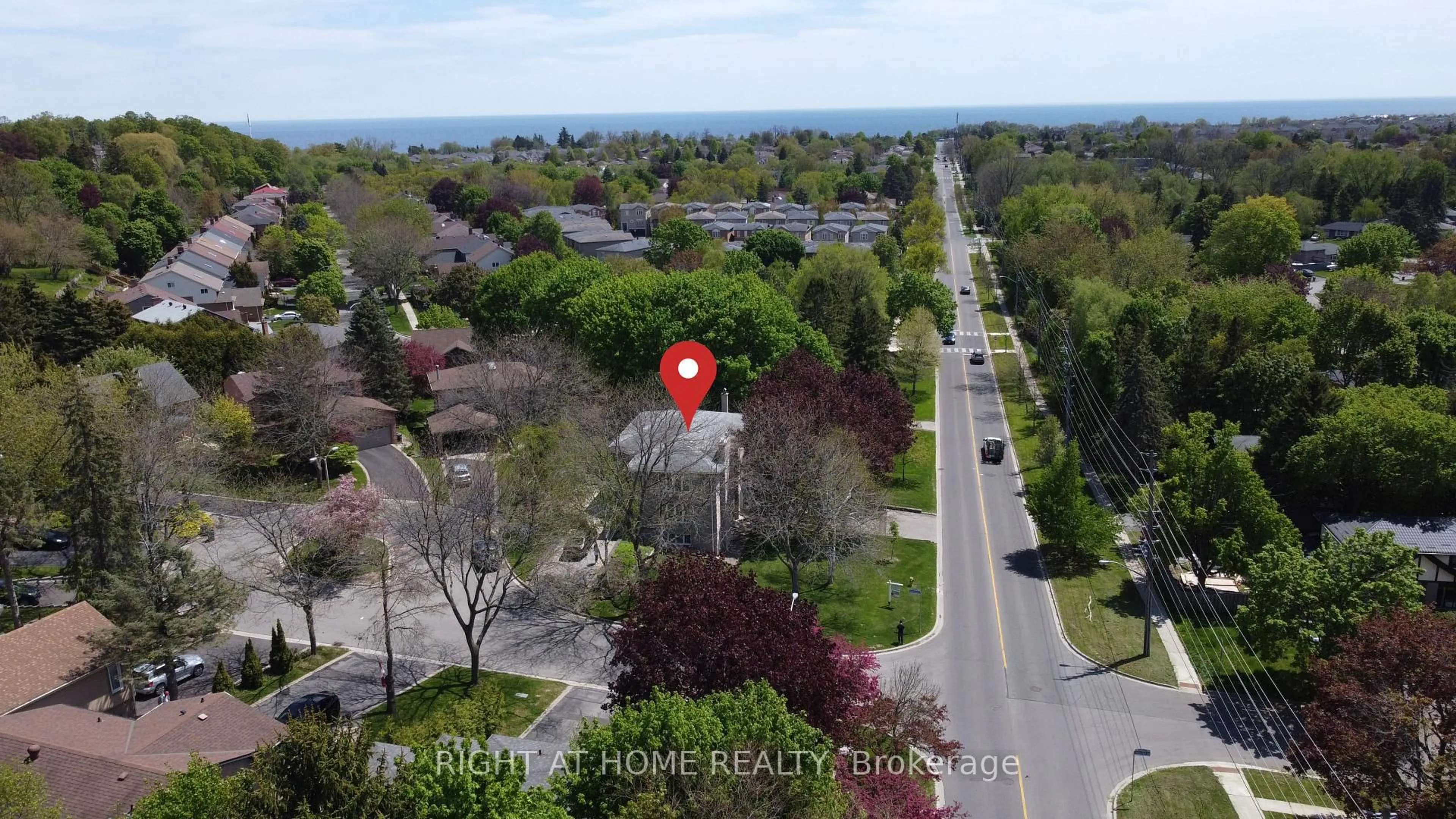 A pic from outside/outdoor area/front of a property/back of a property/a pic from drone, street for 2 Clark Secor Pl, Toronto Ontario M1C 3L3