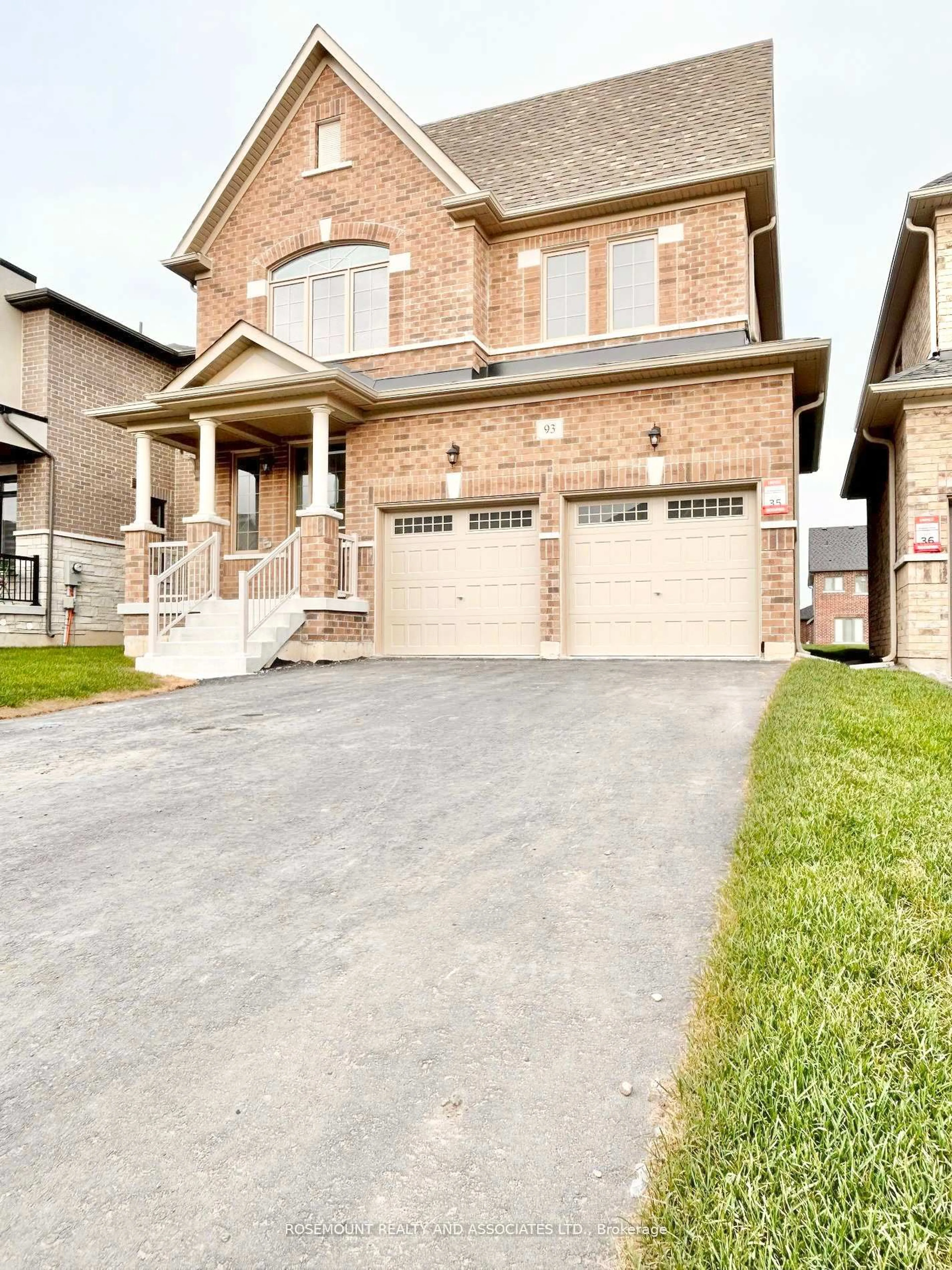 Home with brick exterior material, street for 93 Wamsley Cres, Clarington Ontario L1B 1G9