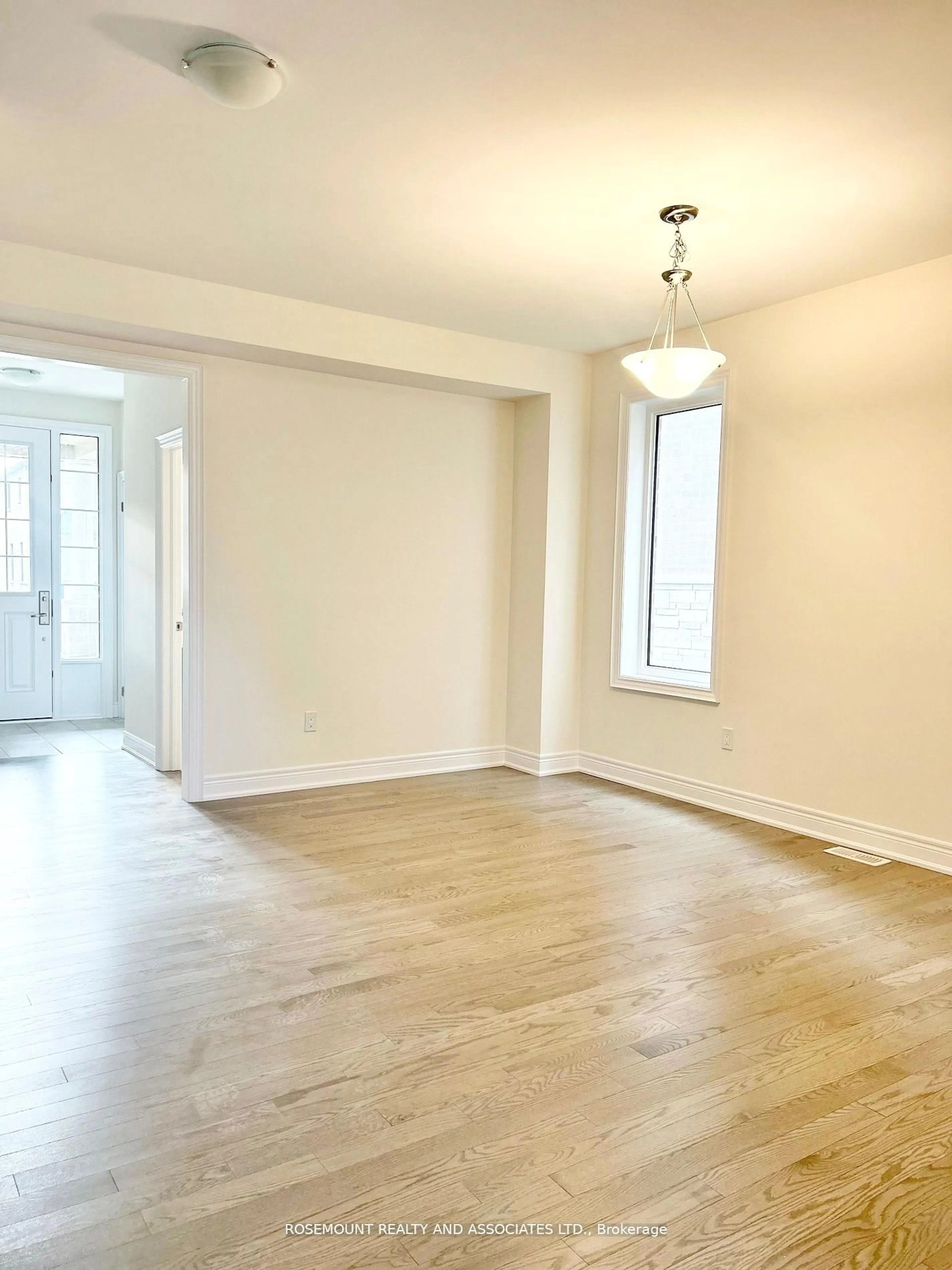 A pic of a room for 93 Wamsley Cres, Clarington Ontario L1B 1G9