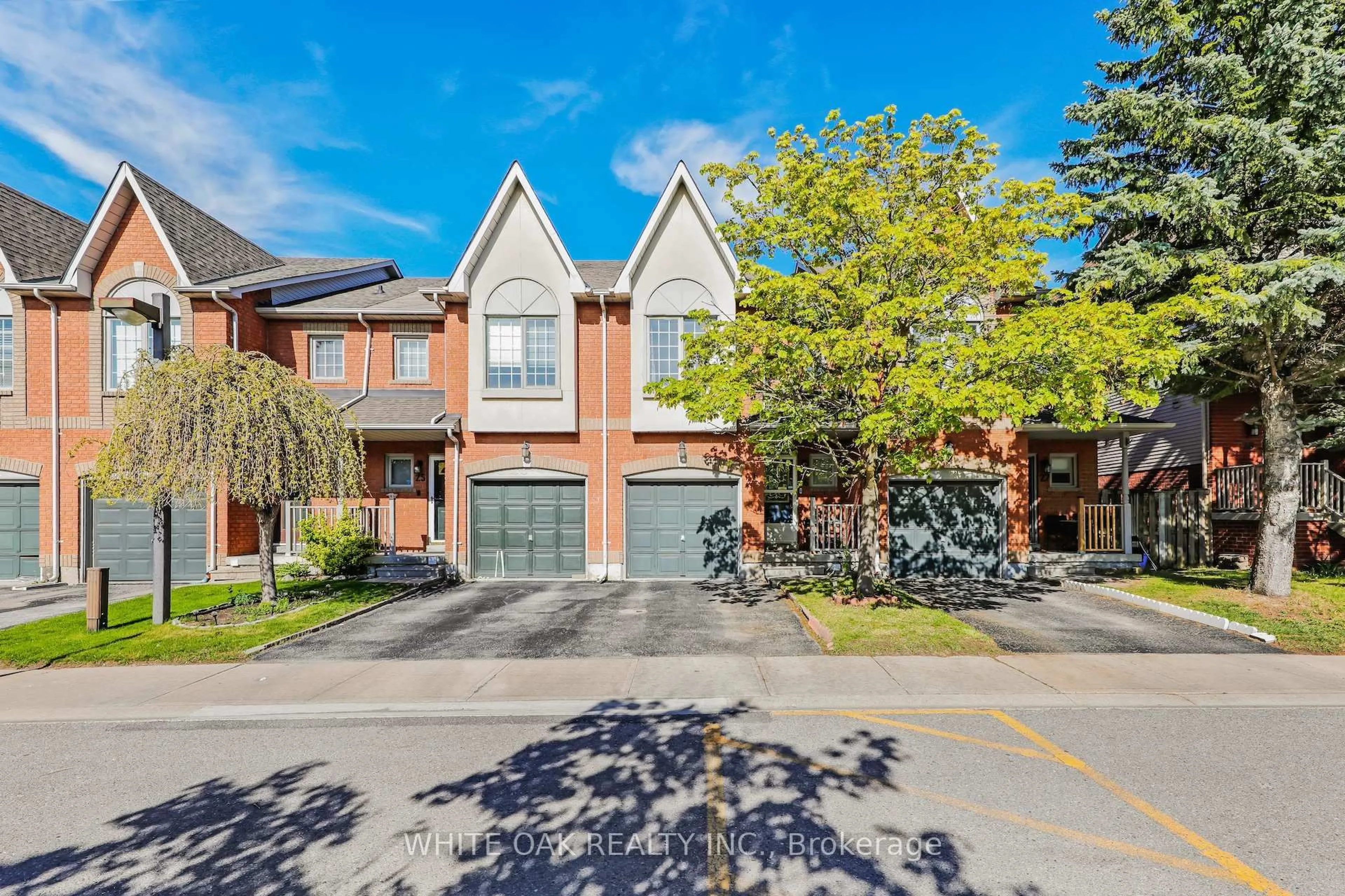 Home with brick exterior material, street for 1867 Kingston Rd #26, Pickering Ontario L1V 6Z4