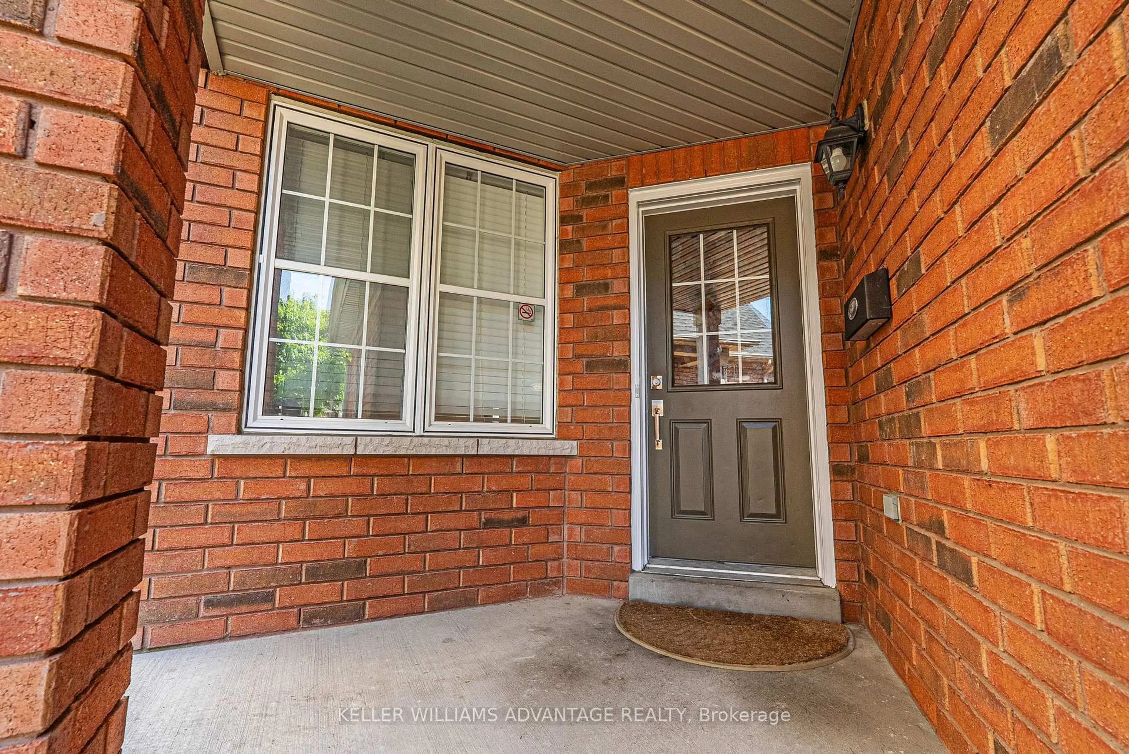 Unknown for 23 Kressman Crt, Whitby Ontario L1P 0A1