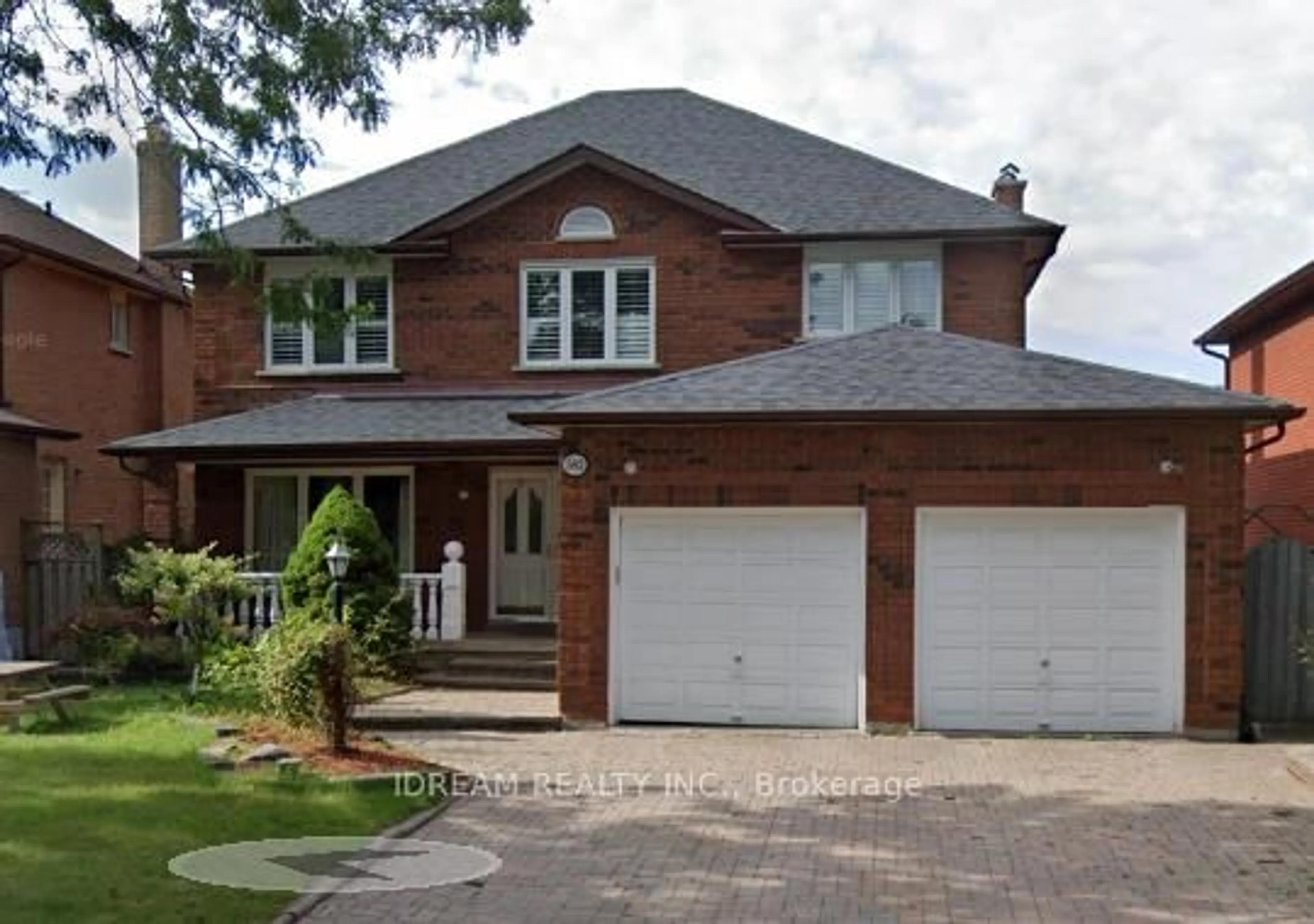 Home with brick exterior material, street for 563 Lombardy Ave, Oshawa Ontario L1J 8H5