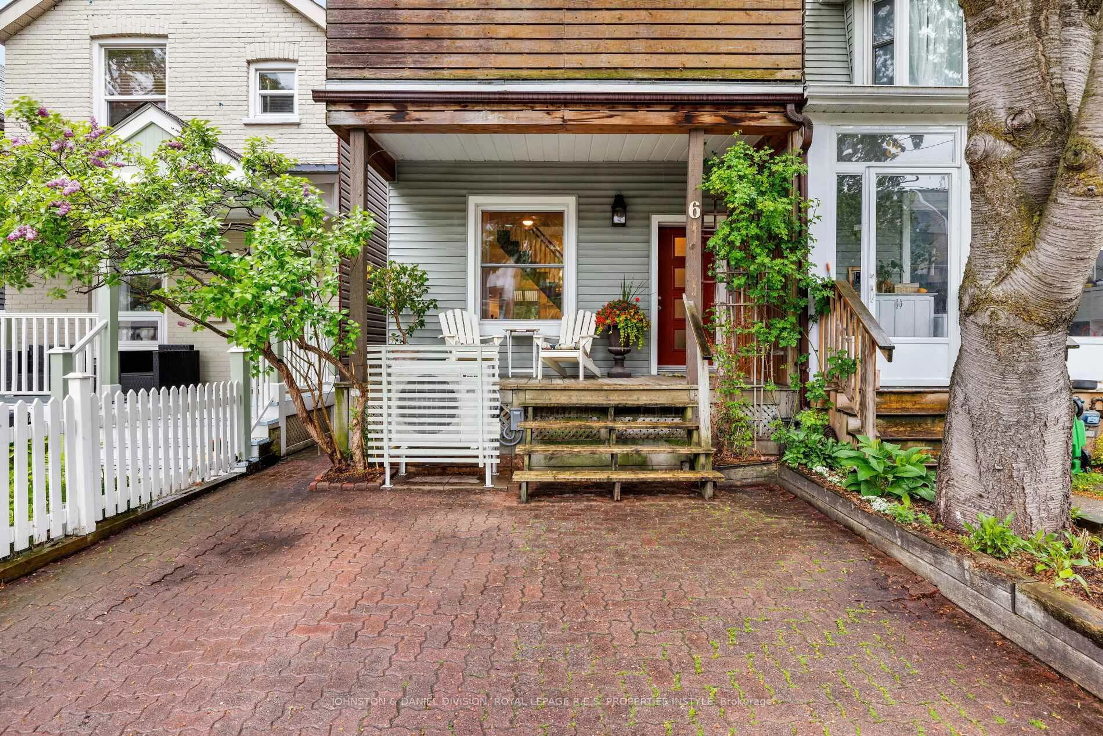 Patio, street for 6 Marjory Ave, Toronto Ontario M4M 2Y3