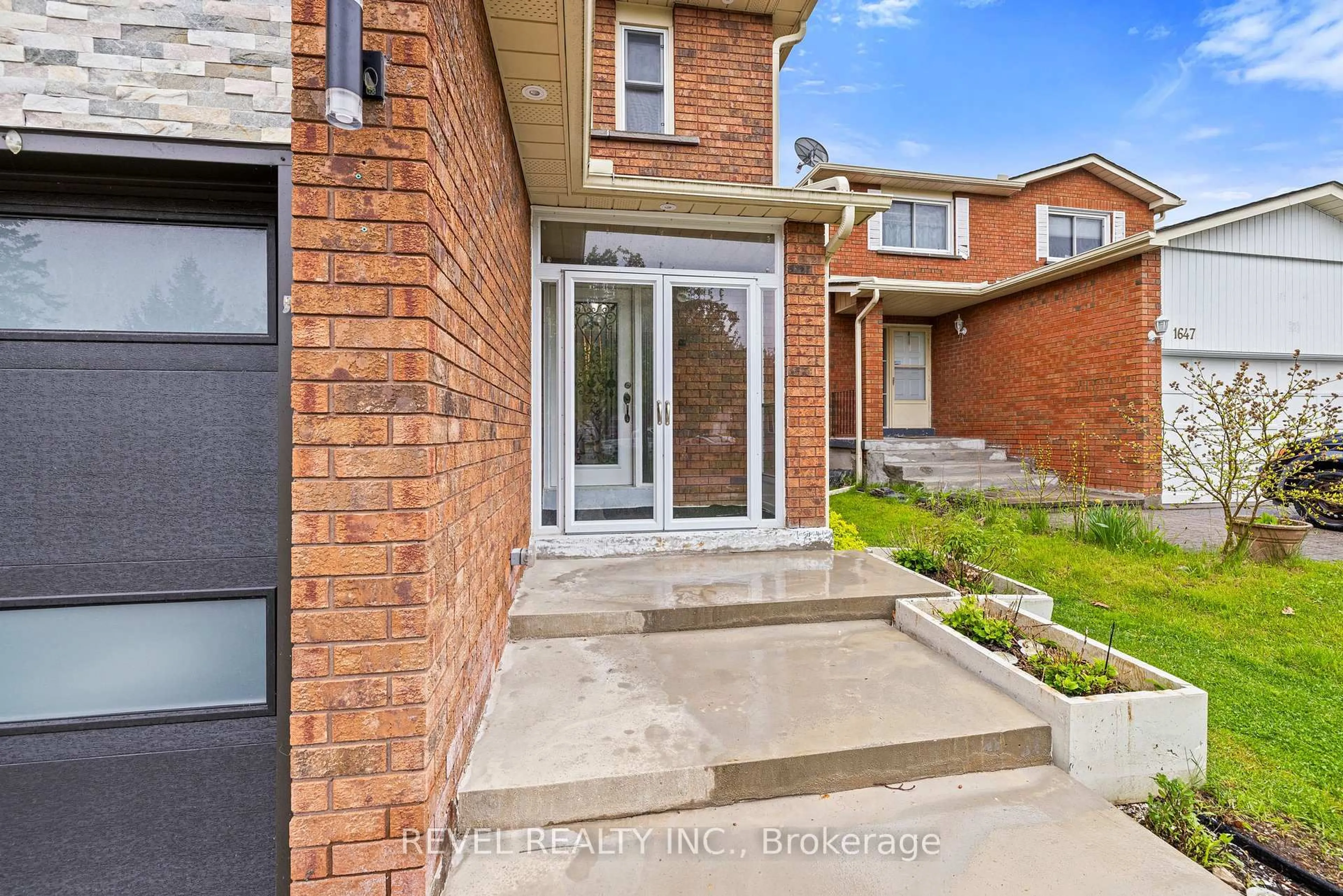 Home with brick exterior material, street for 1649 Beaton Way, Pickering Ontario L1X 1X7