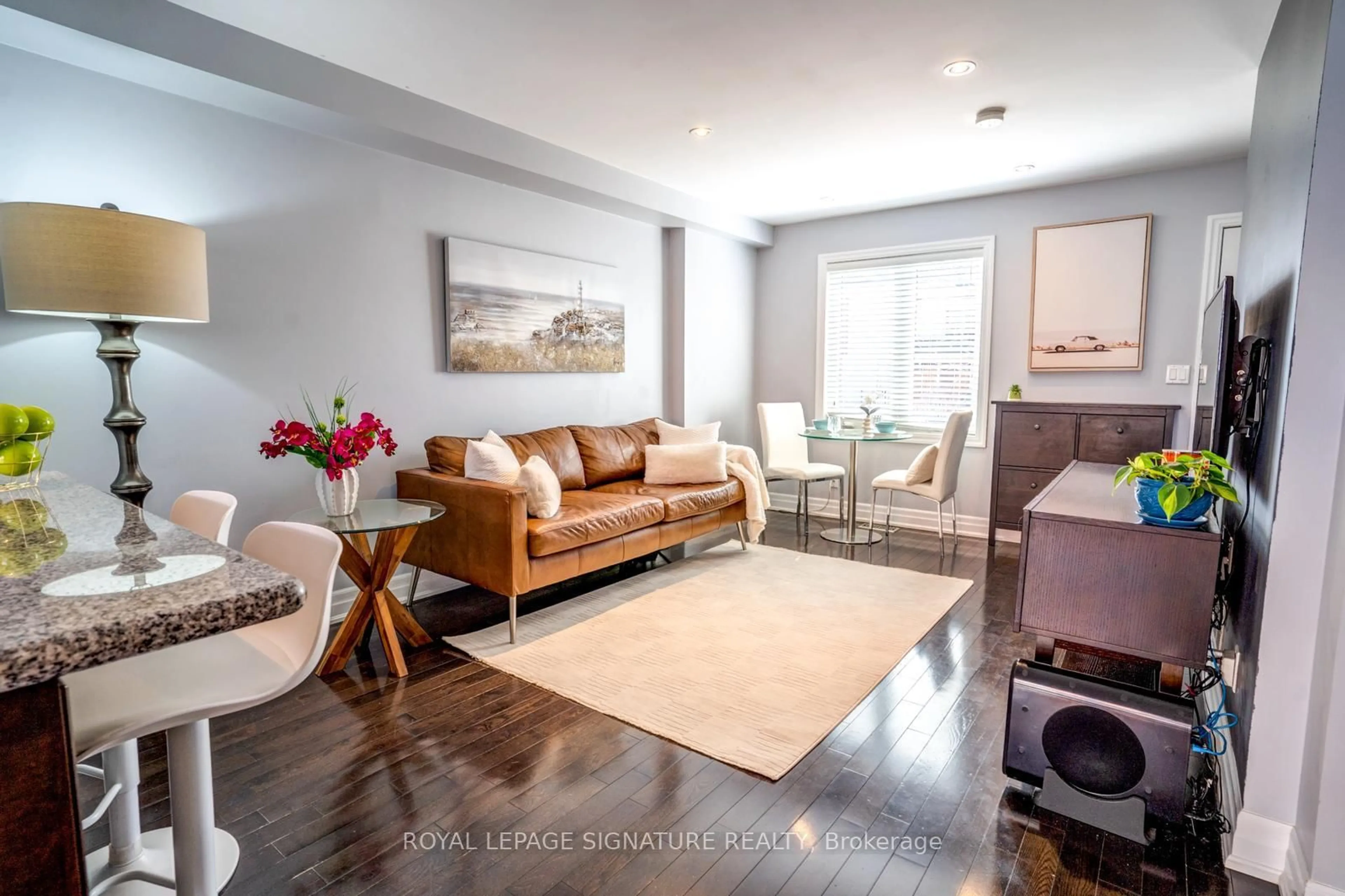 Living room with furniture, unknown for 24 Coventry St, Toronto Ontario M1L 0H1