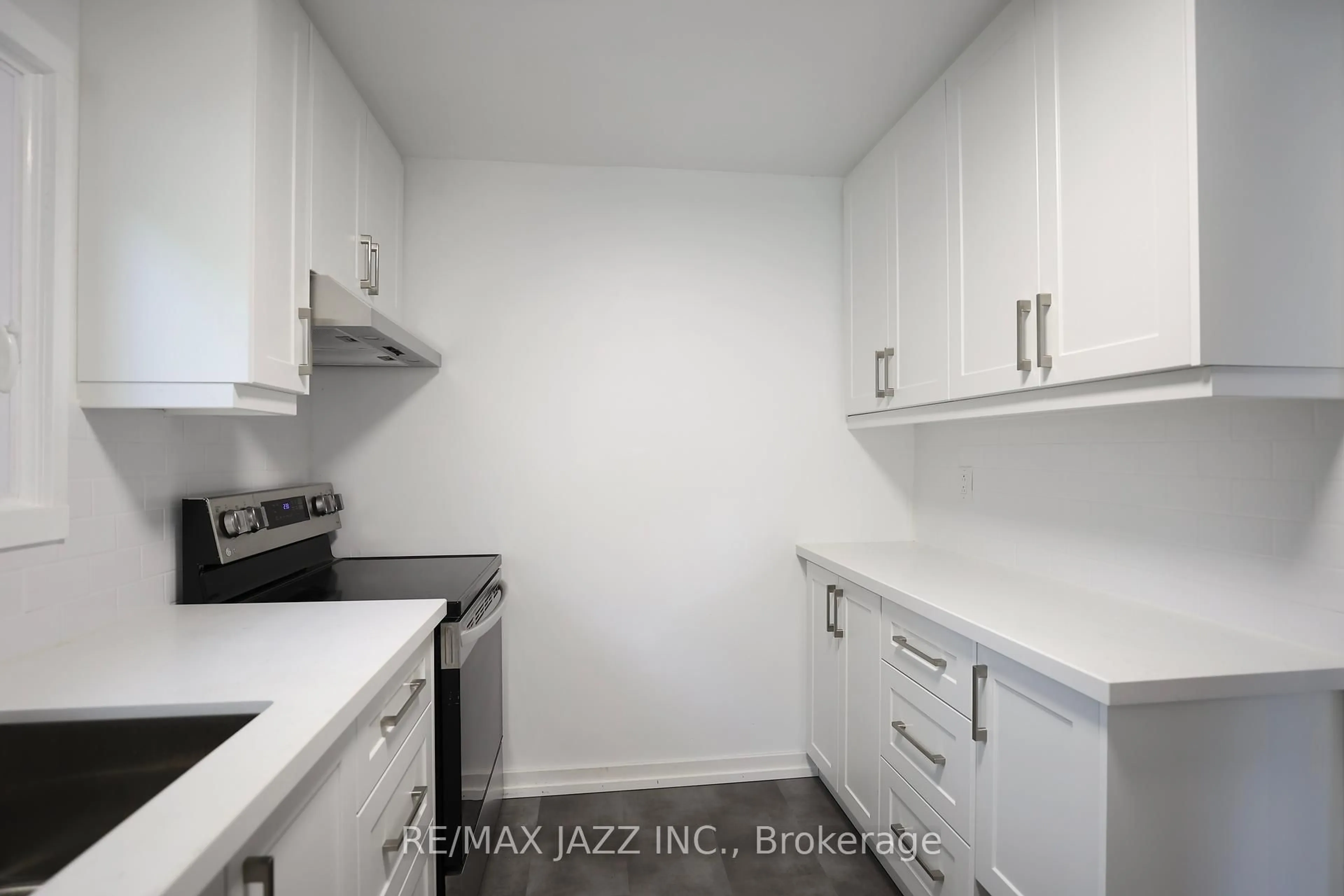 Standard kitchen, unknown for 368 Buena Vista Ave, Oshawa Ontario L1J 2M5
