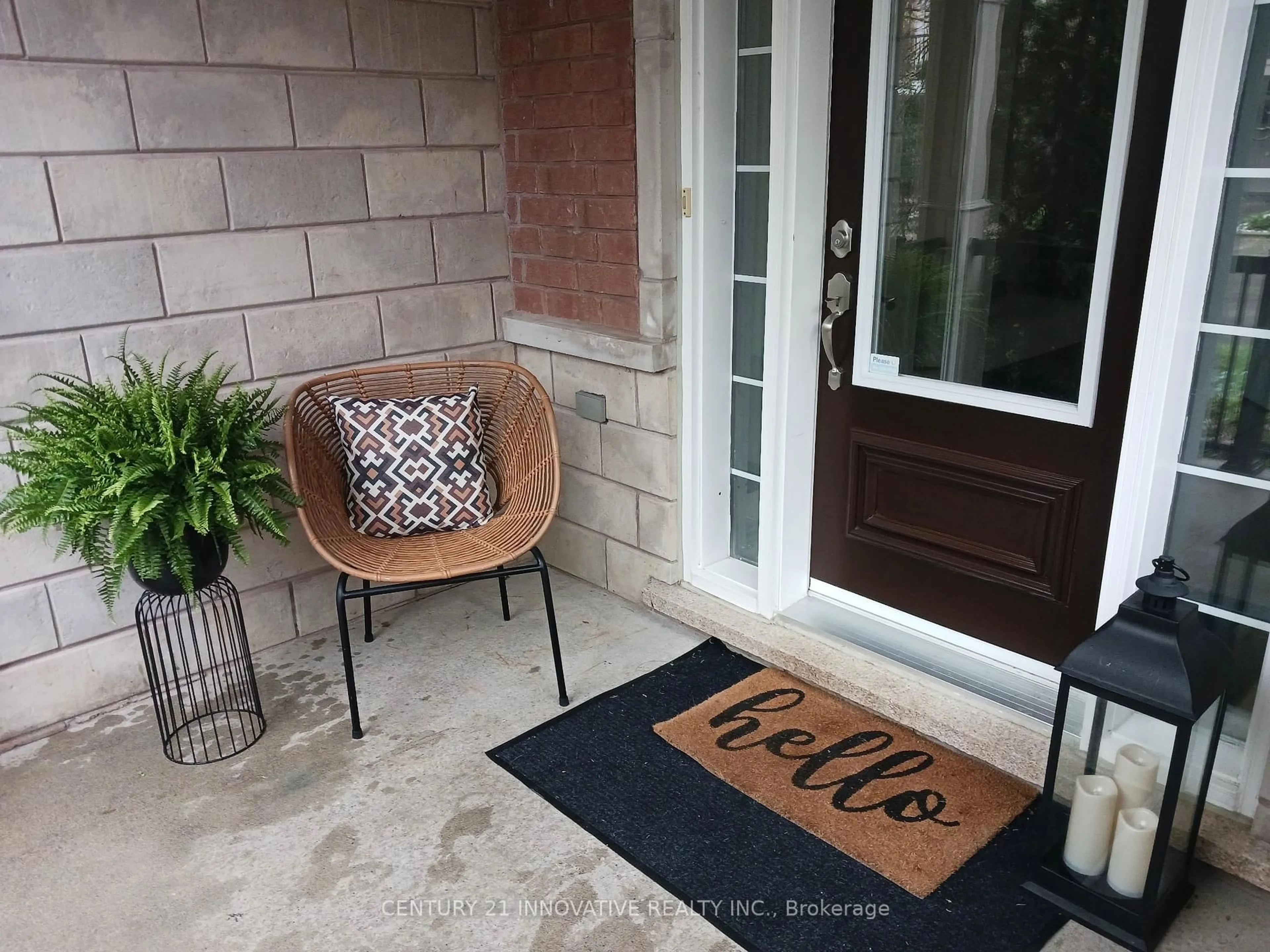 Indoor entryway for 32 Gerigs St, Toronto Ontario M1L 0B9