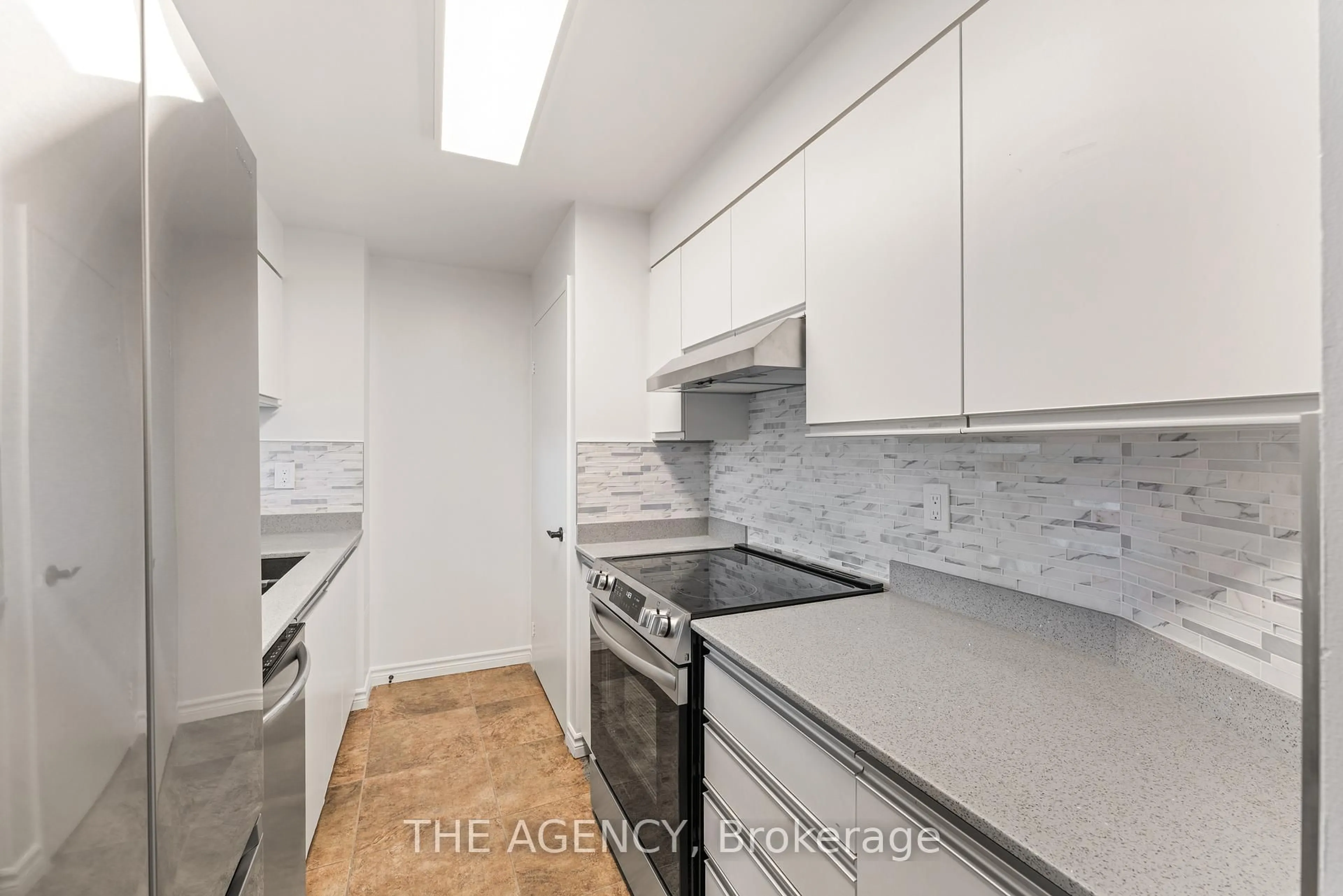 Standard kitchen, unknown for 90 Dale Ave #301, Toronto Ontario M1J 3N4