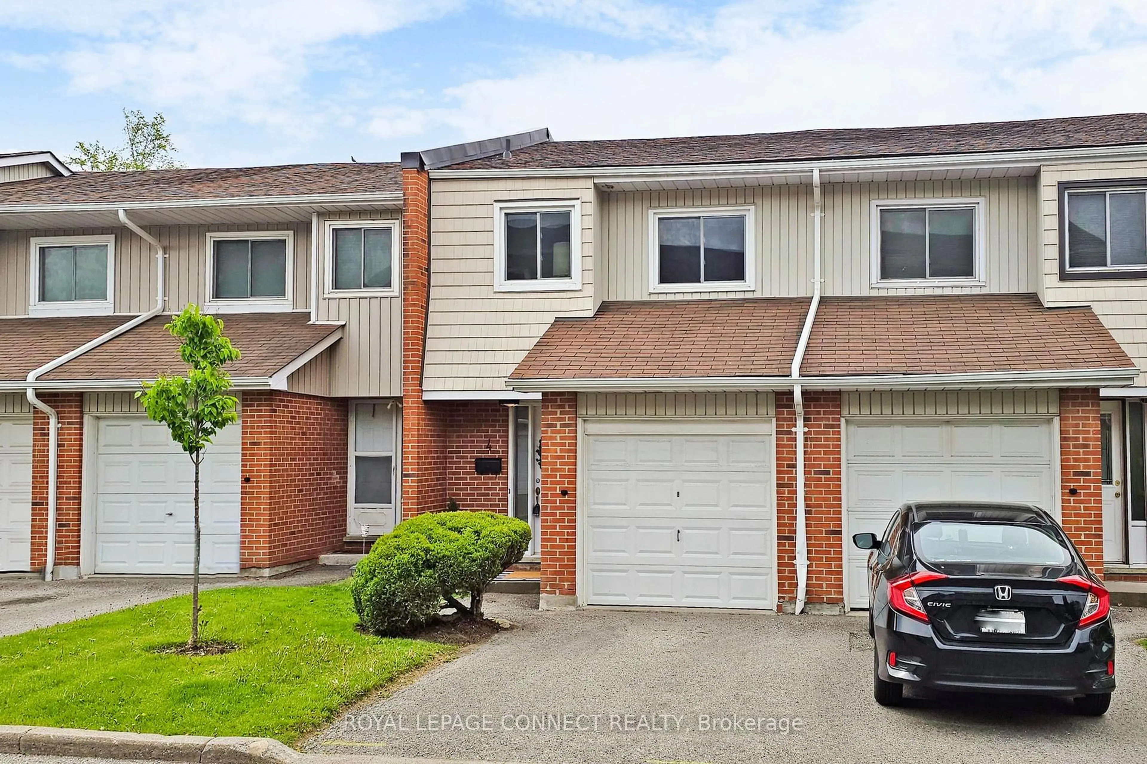 Unknown for 1975 Rosefield Rd #4, Pickering Ontario L1V 3E3