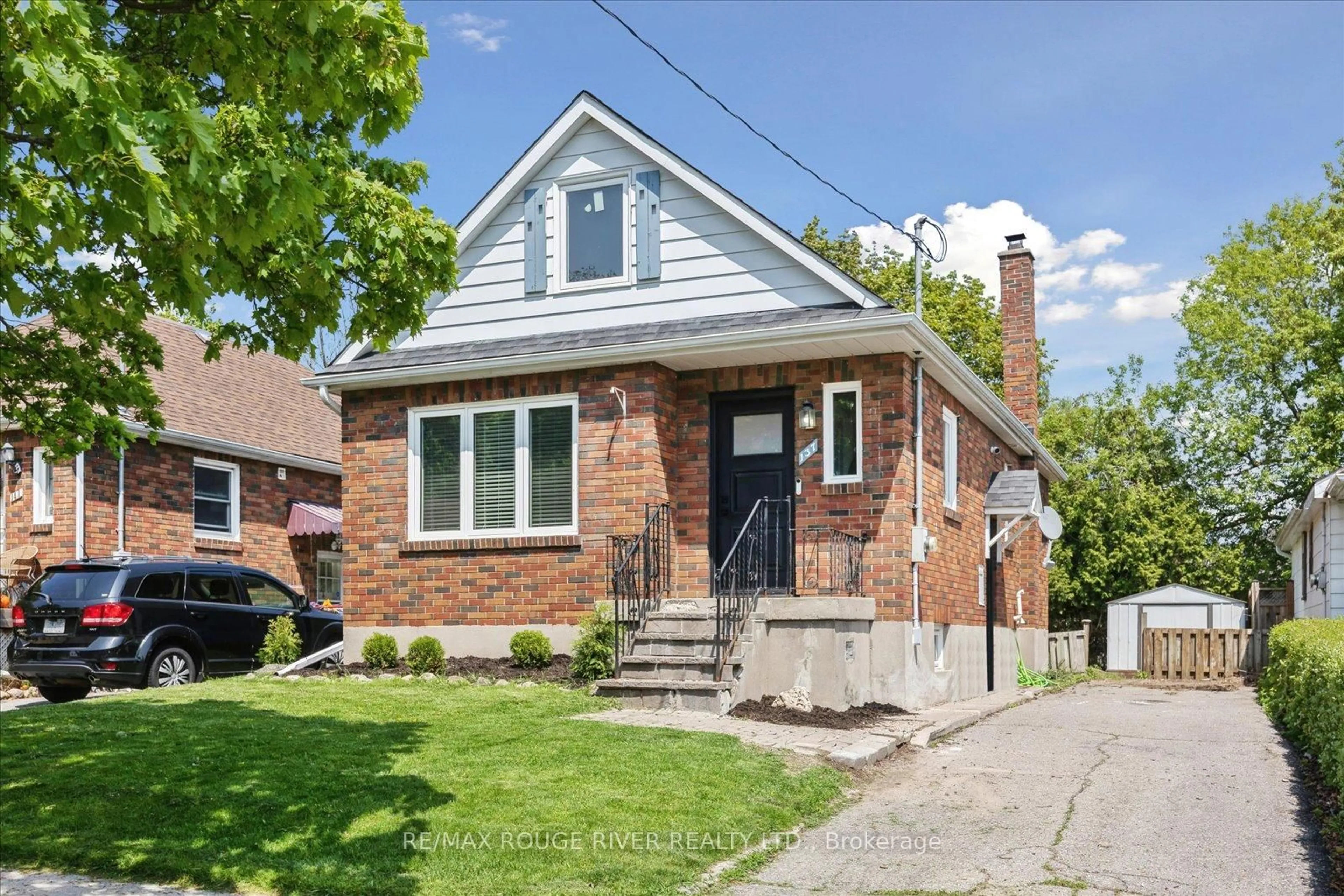 Home with brick exterior material, street for 137 Patricia Ave, Oshawa Ontario L1G 5X9