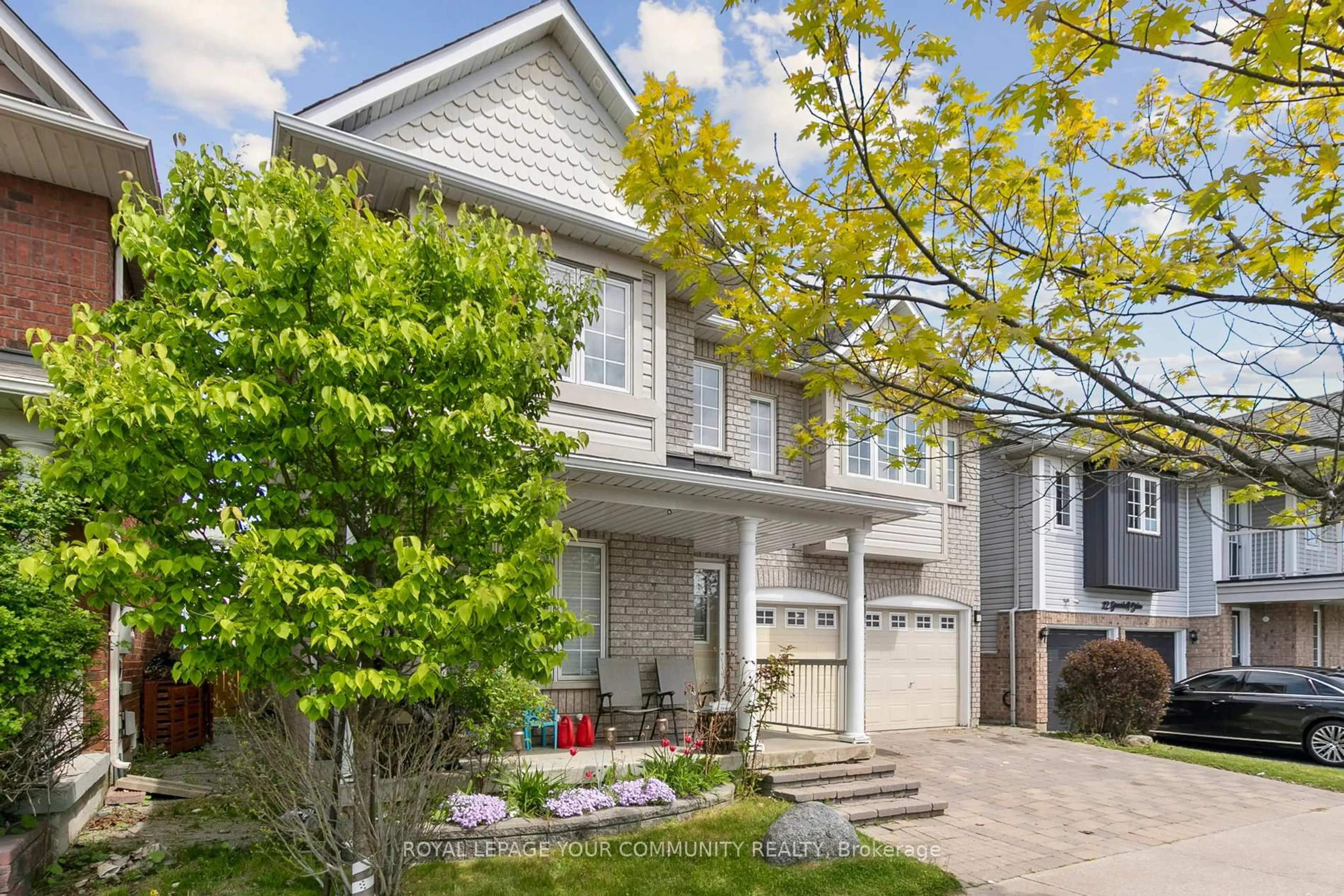 Home with vinyl exterior material, street for 10 Greenhalf Dr, Ajax Ontario L1S 7N6
