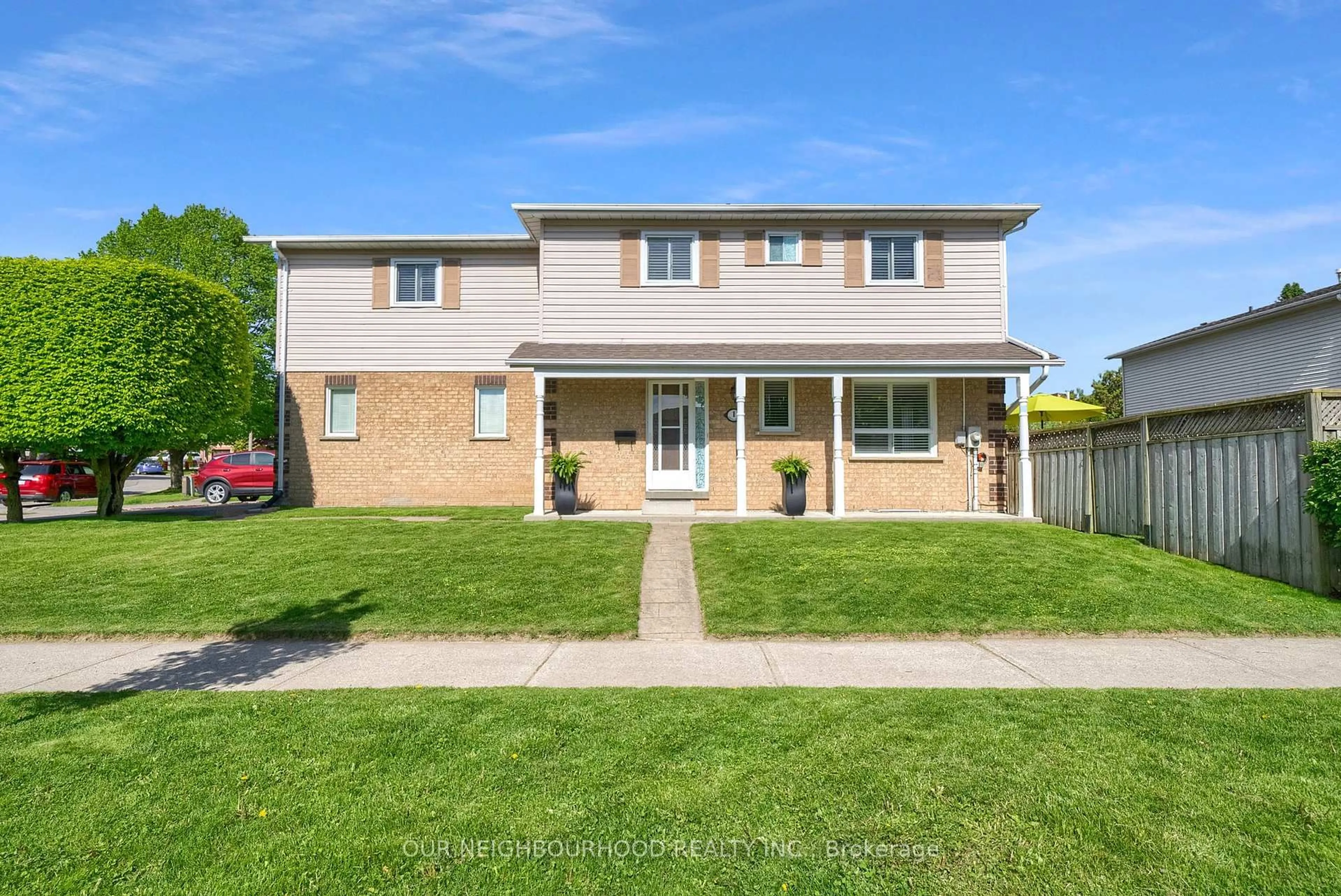 Home with brick exterior material, street for 1 Sylvia Crt, Clarington Ontario L1B 1J4