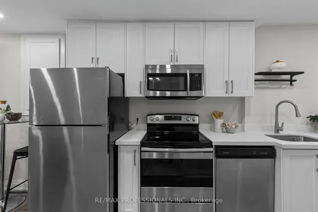 Additional image 8 of 37 West Lynn Ave