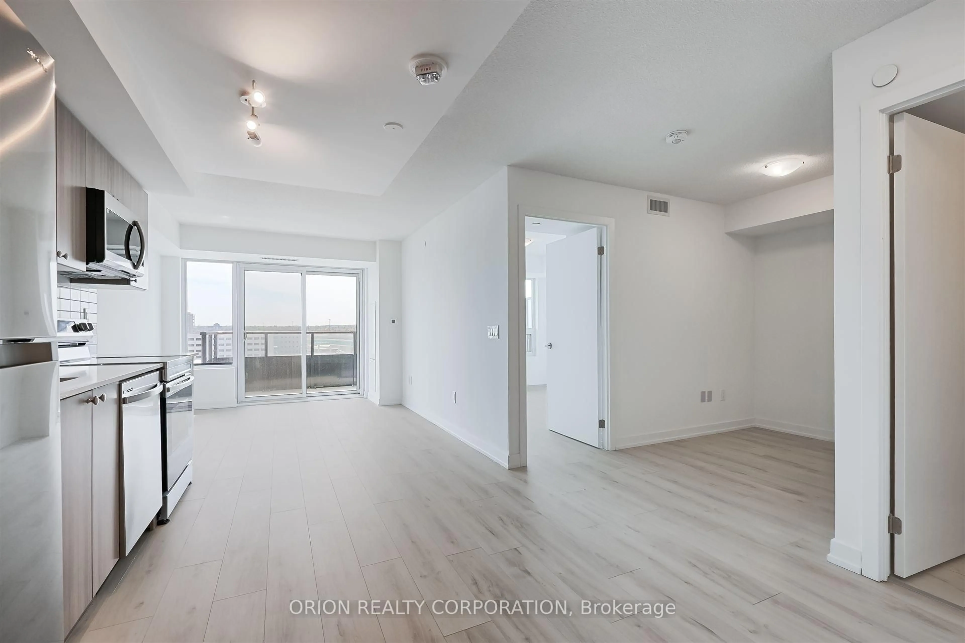 A pic of a room for 1435 Celebration Dr #801, Pickering Ontario L1W 0C4
