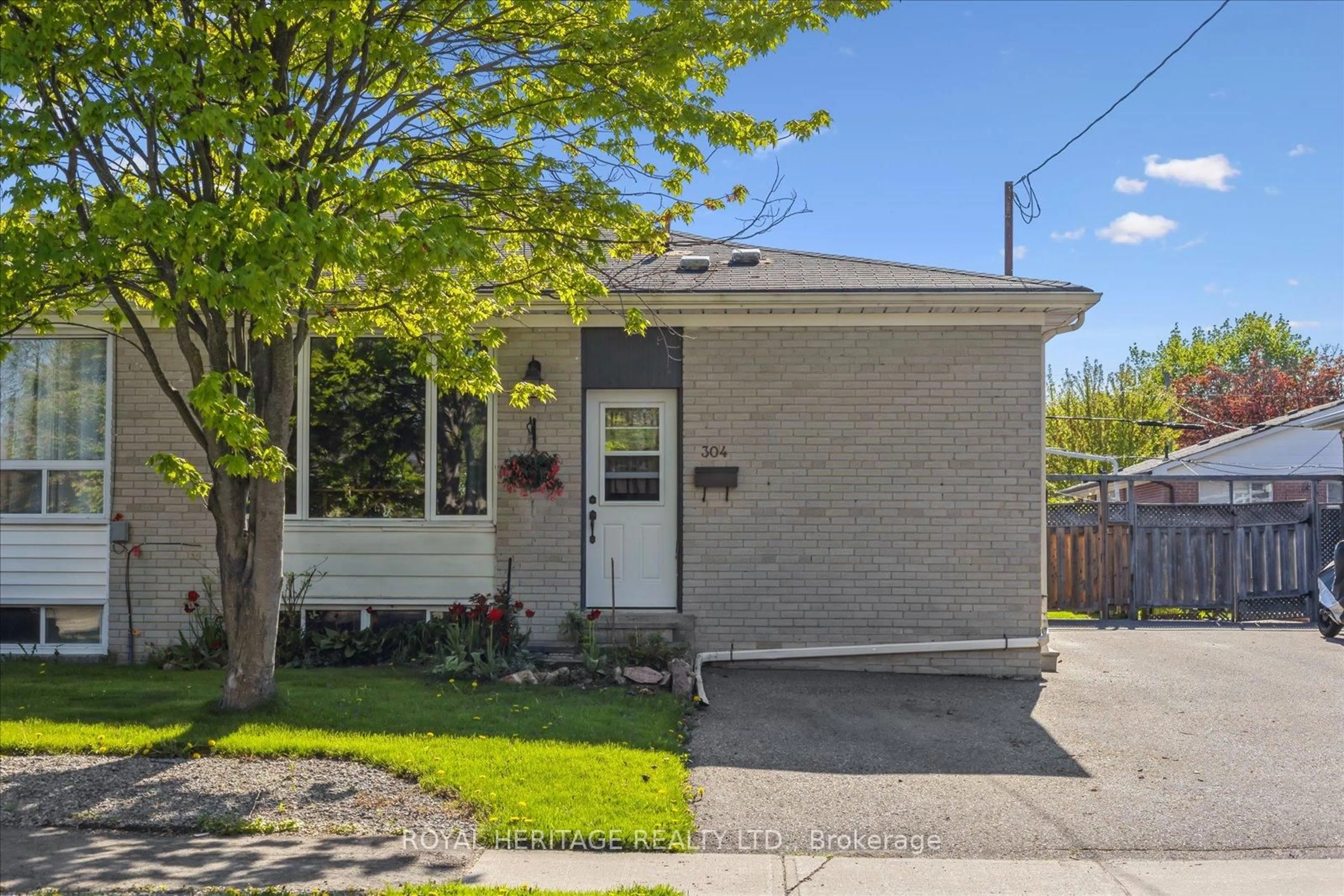 Unknown for 304 Rosedale Dr, Whitby Ontario L1N 1Z3